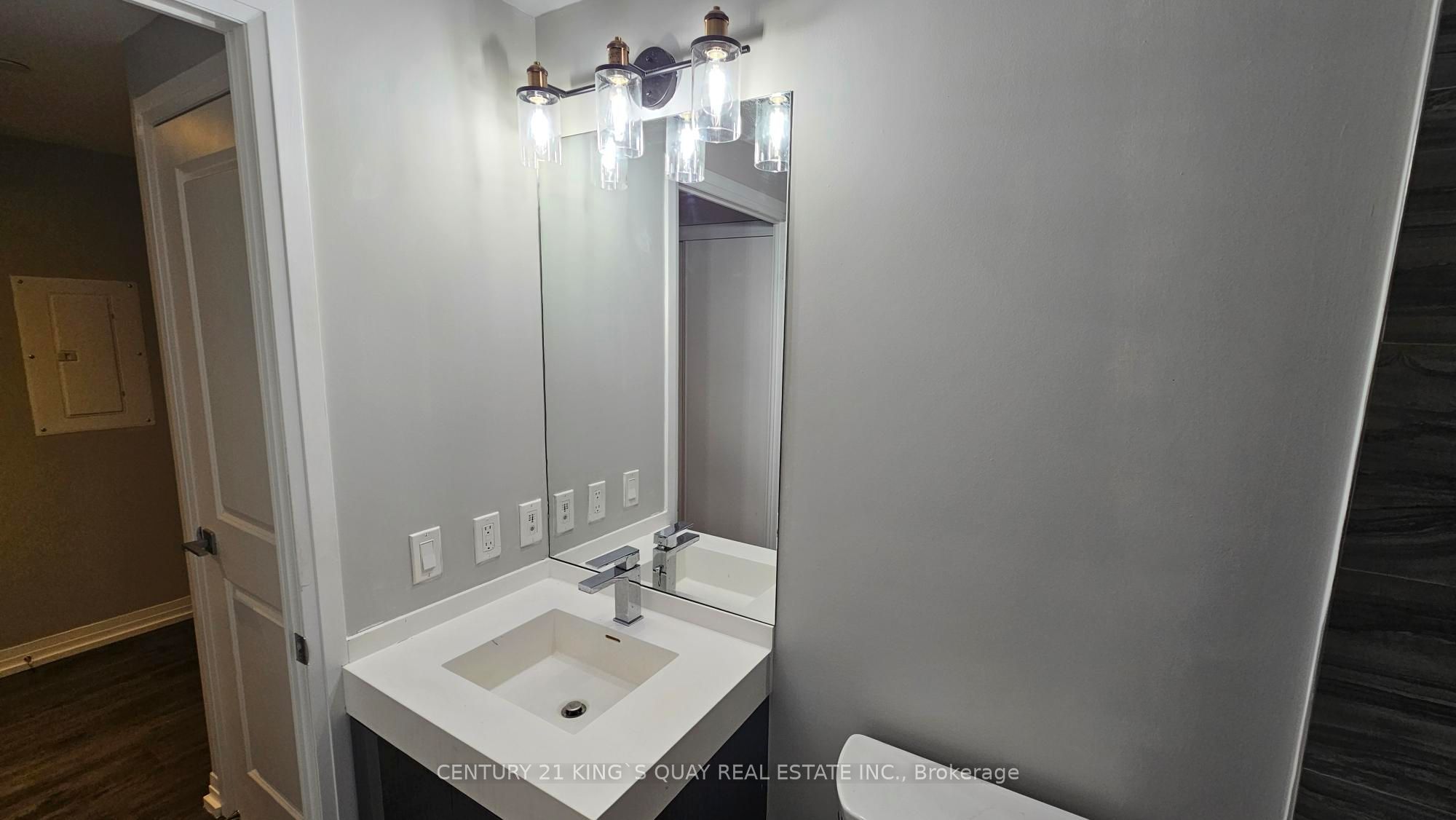 251 Jarvis Street 1703 Property Photo 13
