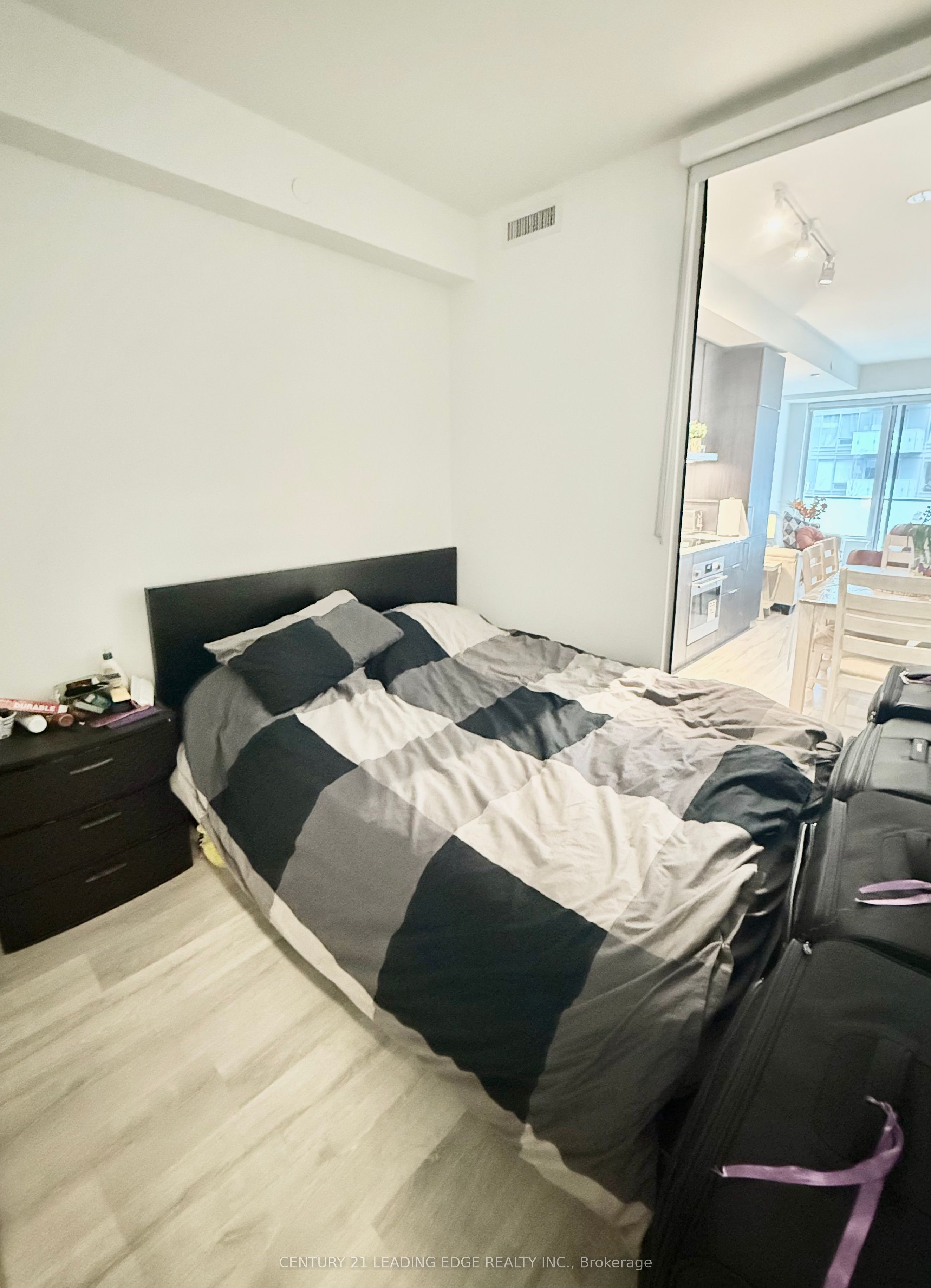 #404 - 8 Olympic Garden Drive Property Photo 8
