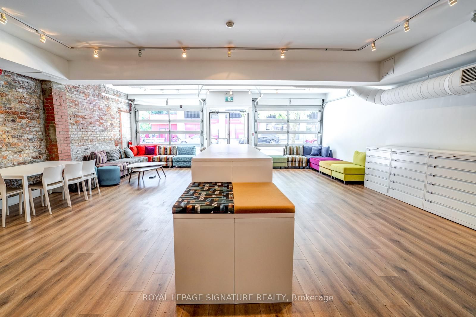 #main - 926 King Street Property Photo 10