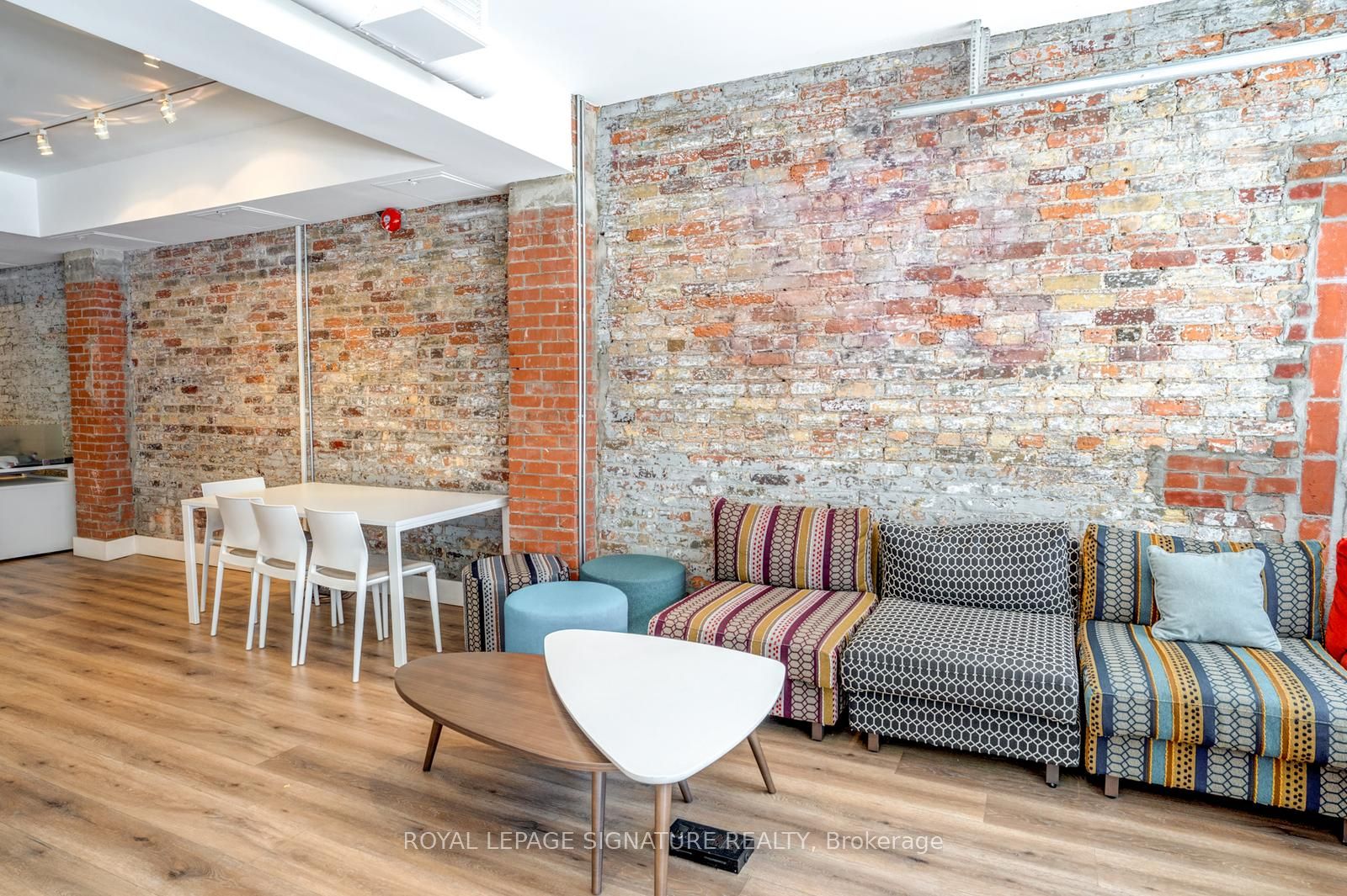 #main - 926 King Street Property Photo 12