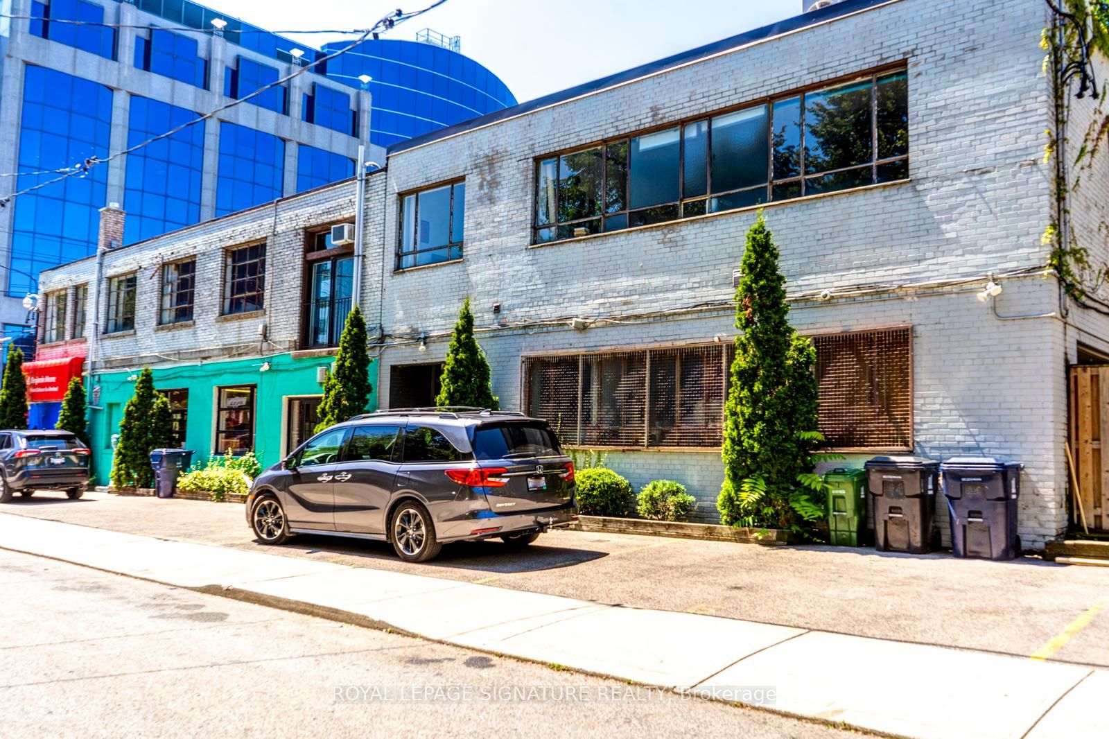 #main - 926 King Street Property Photo 31