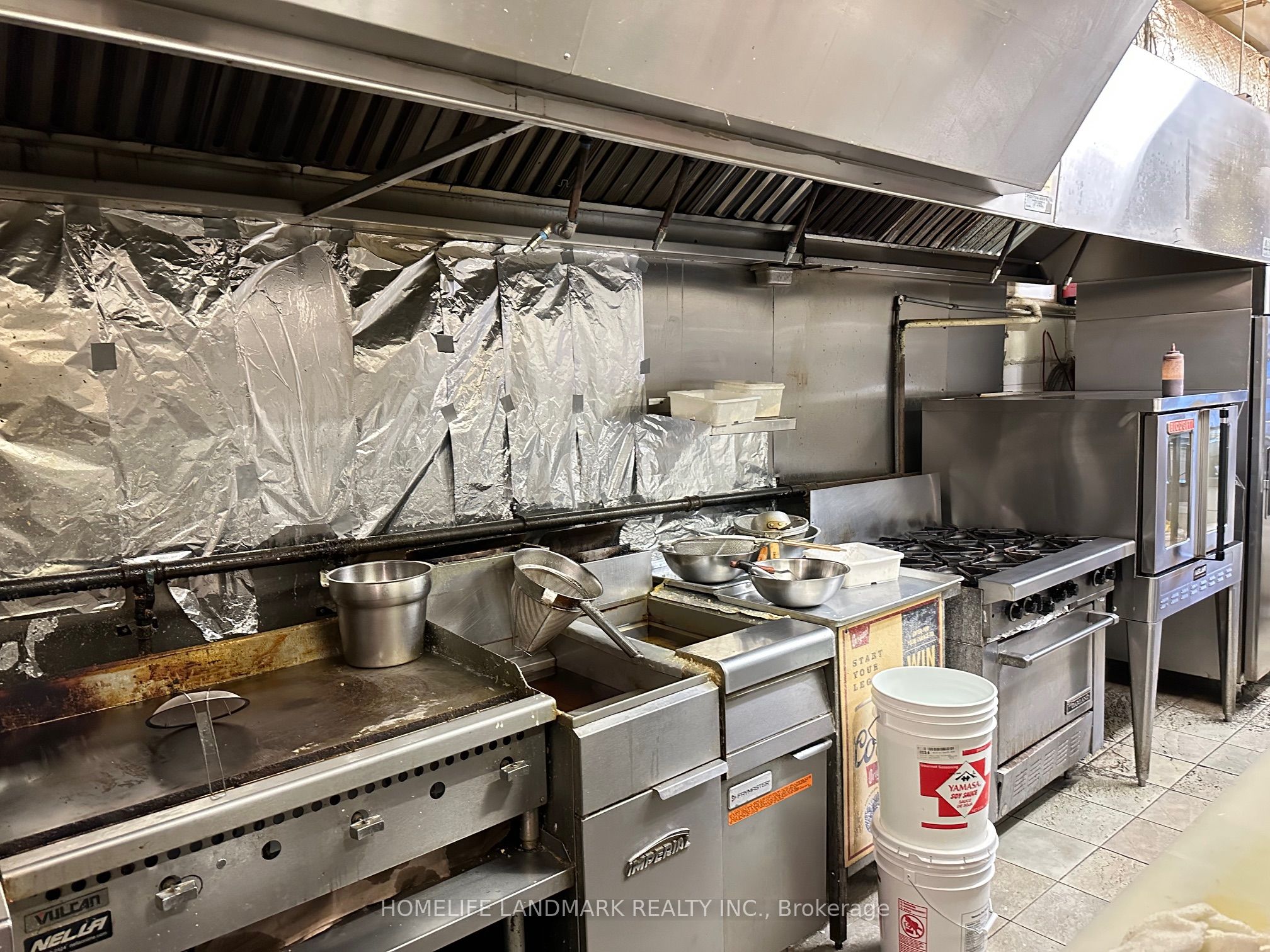 3187 Yonge Street Property Photo 2