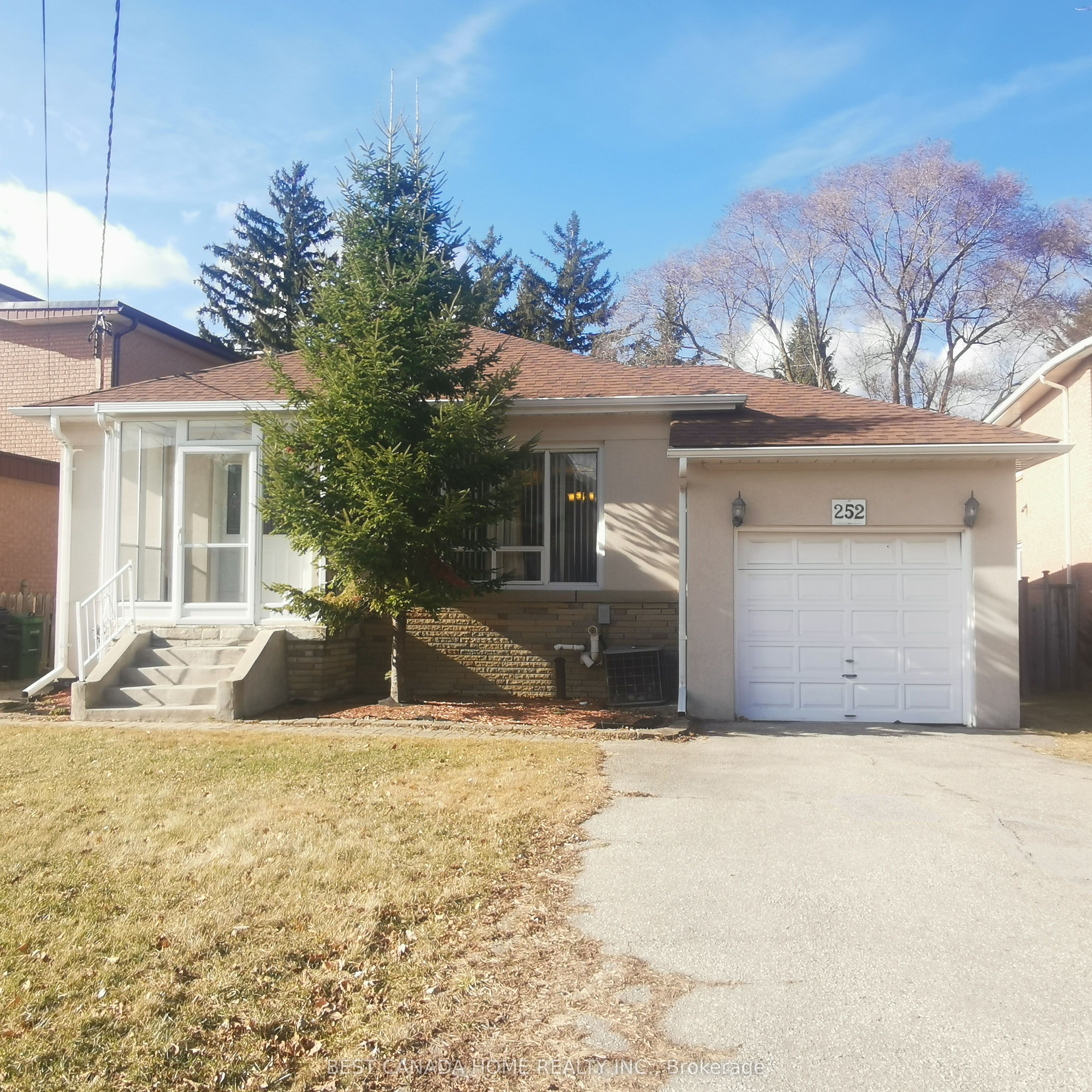 252 Olive Avenue Property Photo 1