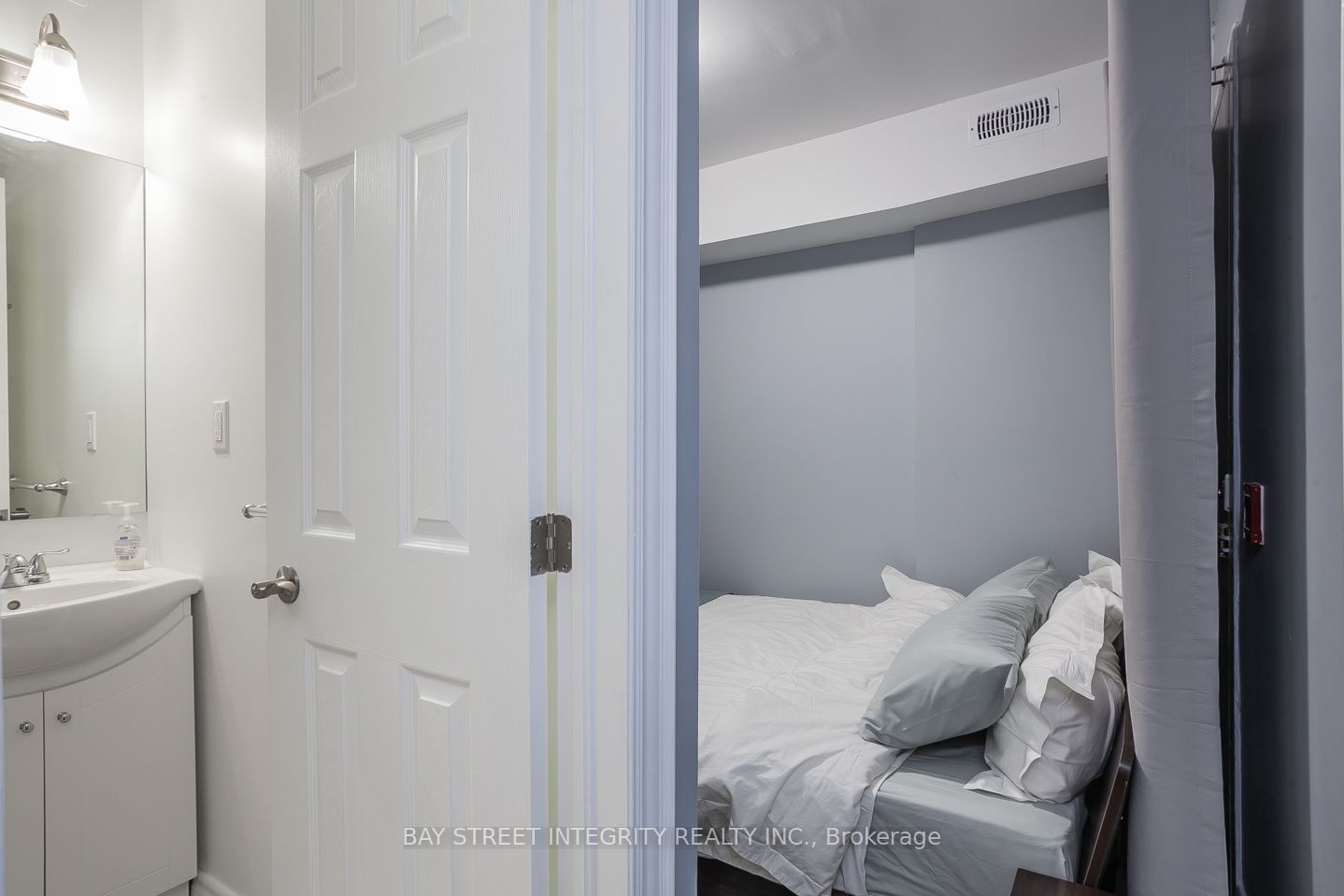 77 Homewood Avenue Property Photo 9