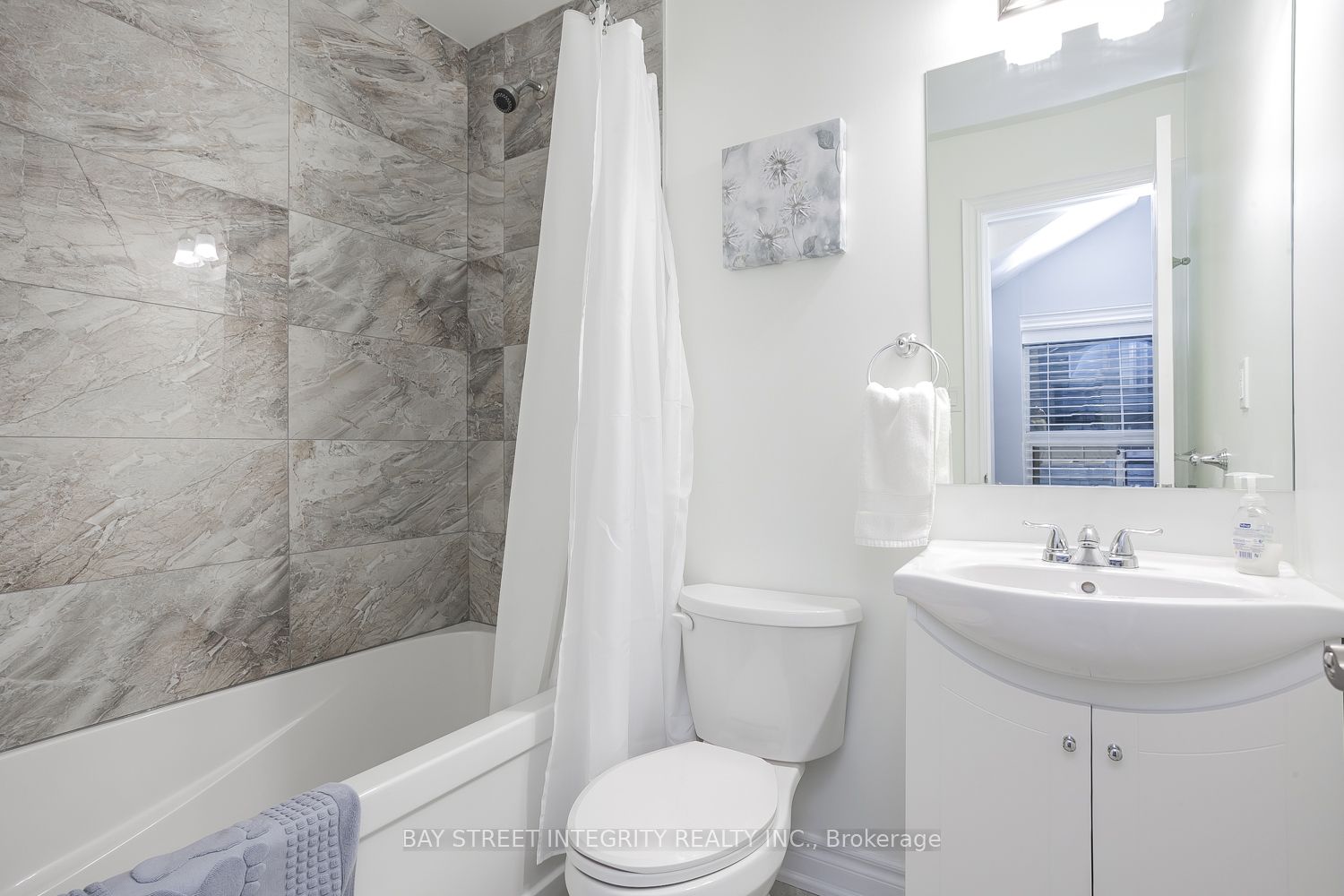 77 Homewood Avenue Property Photo 10