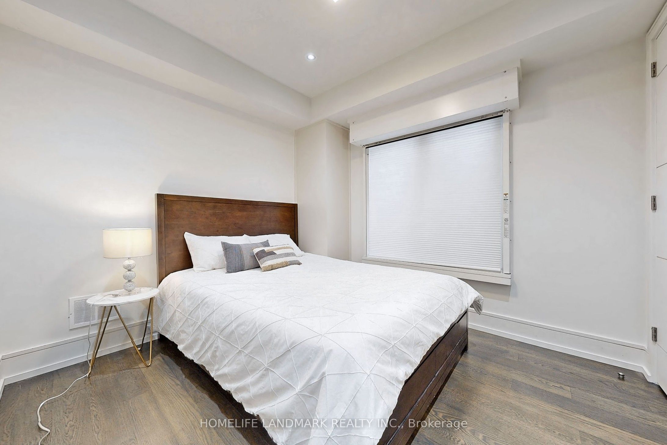 301 Jedburgh Road Property Photo 16