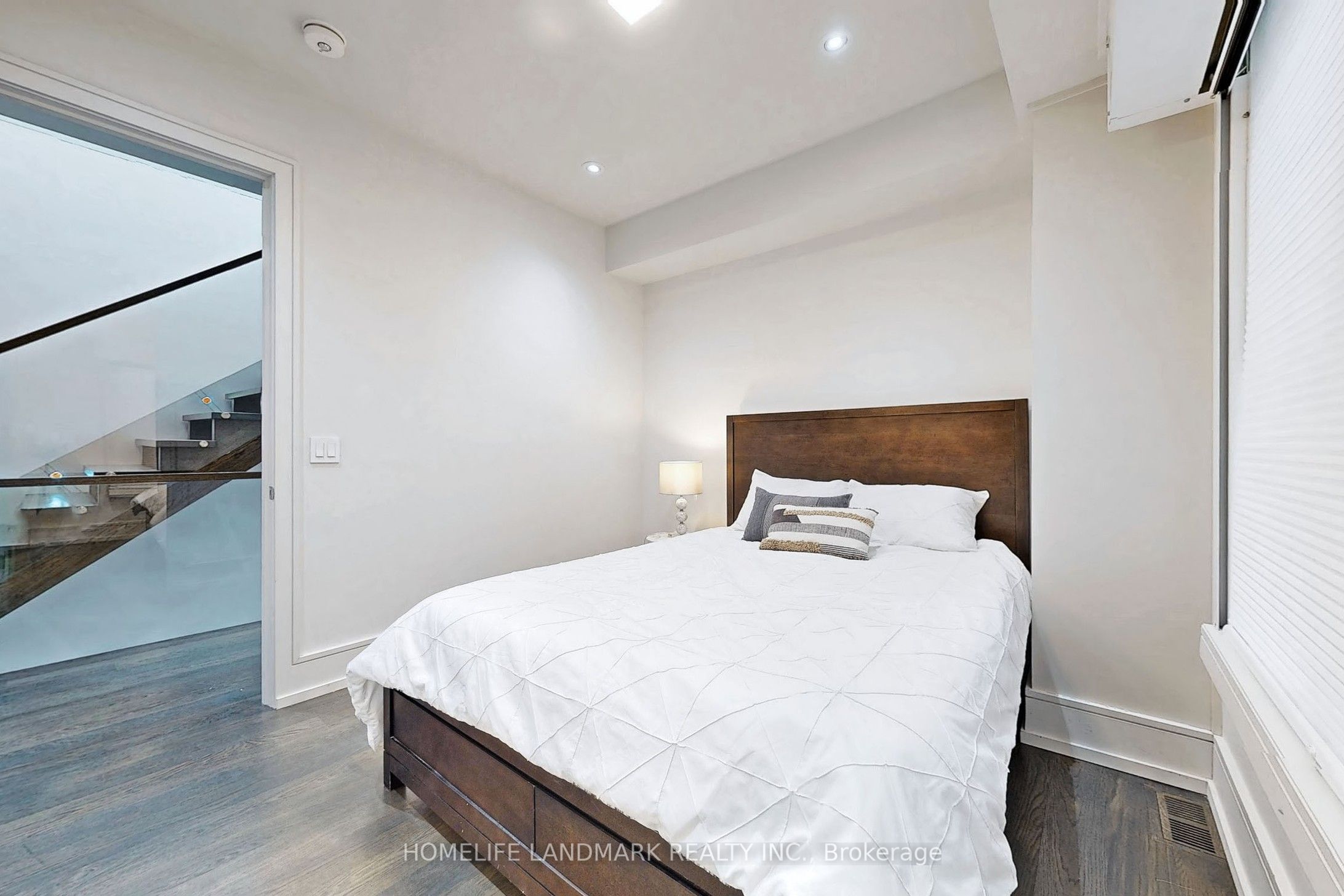301 Jedburgh Road Property Photo 19