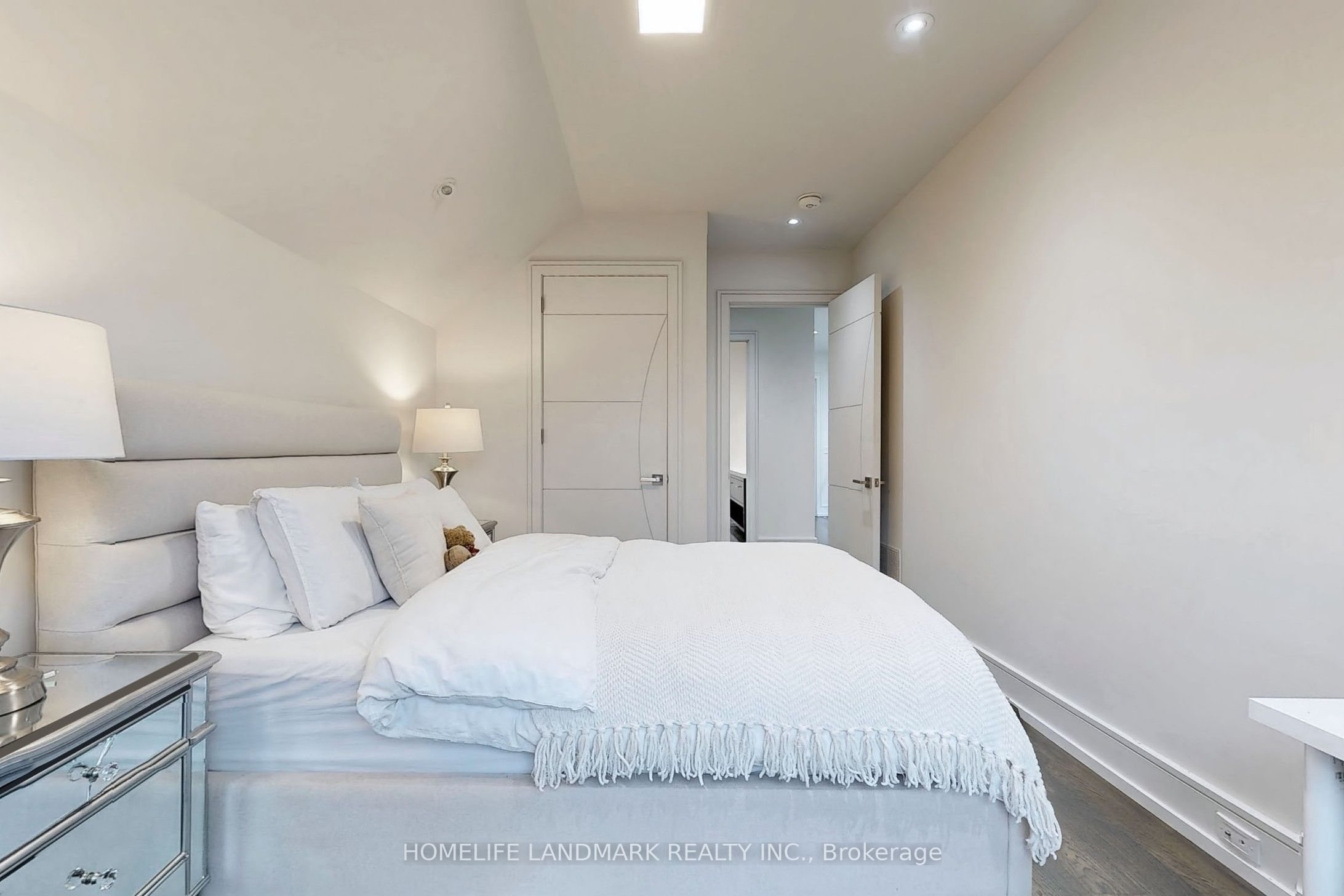 301 Jedburgh Road Property Photo 32