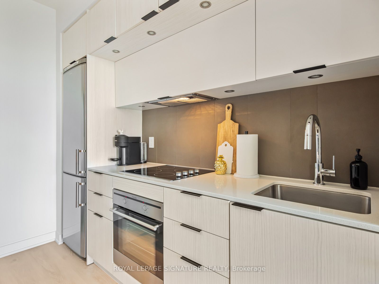#1204 - 170 Sumach Street Property Photo 8