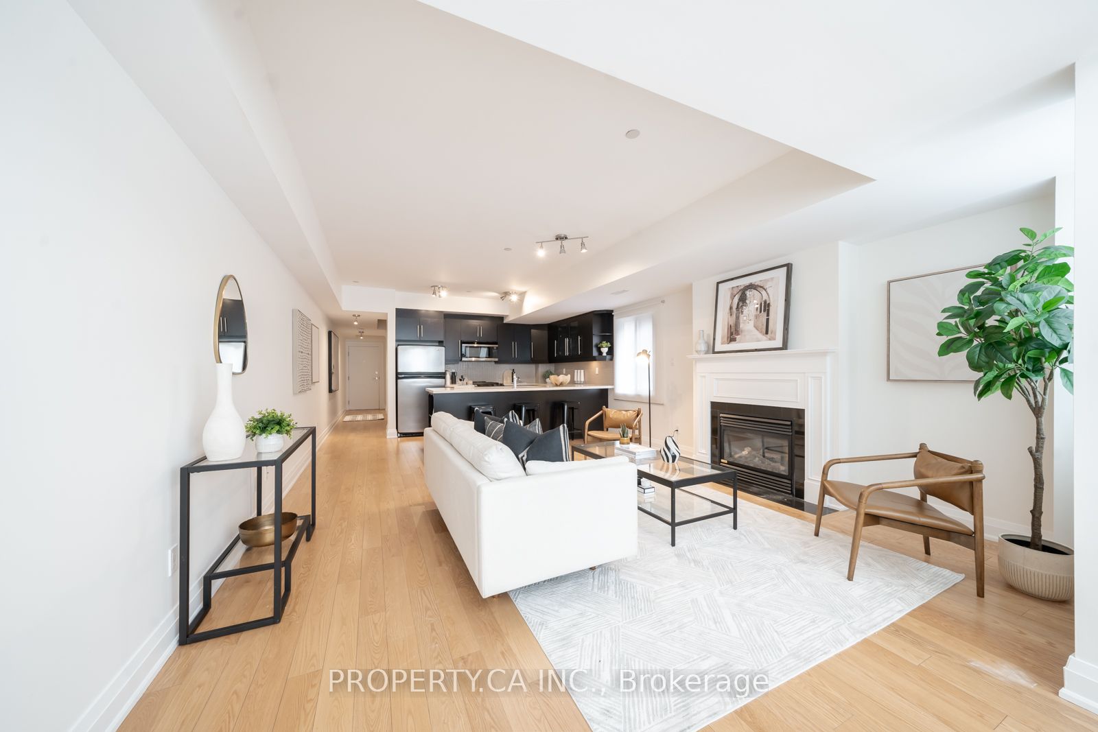 473 Dupont Street 1 Property Photo 6