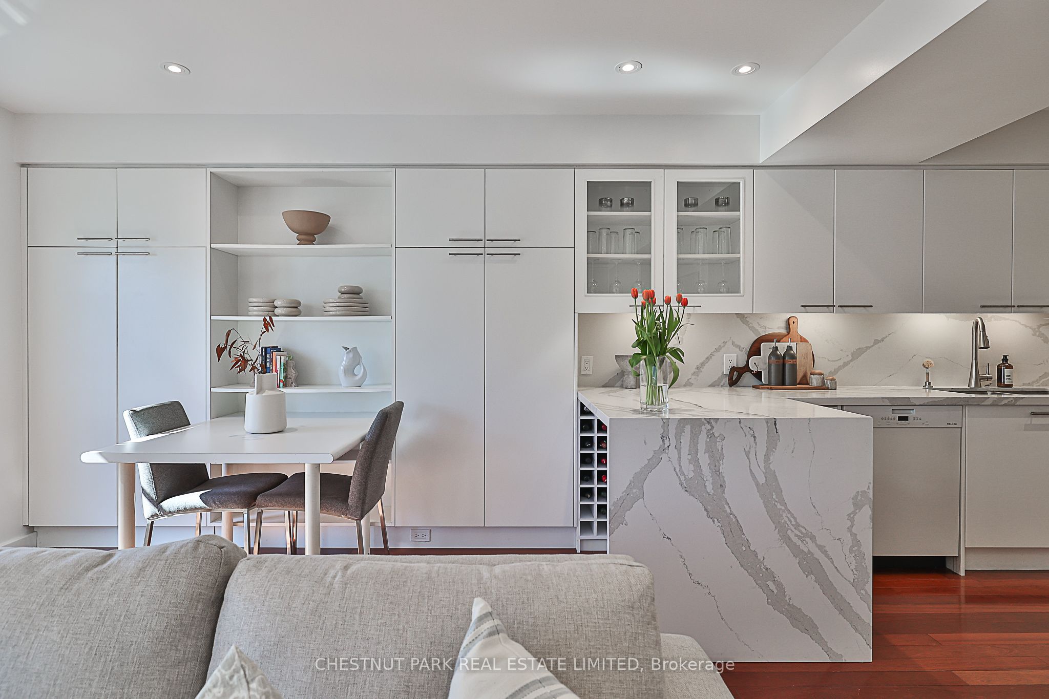 43 Glenvale Boulevard Property Photo 17