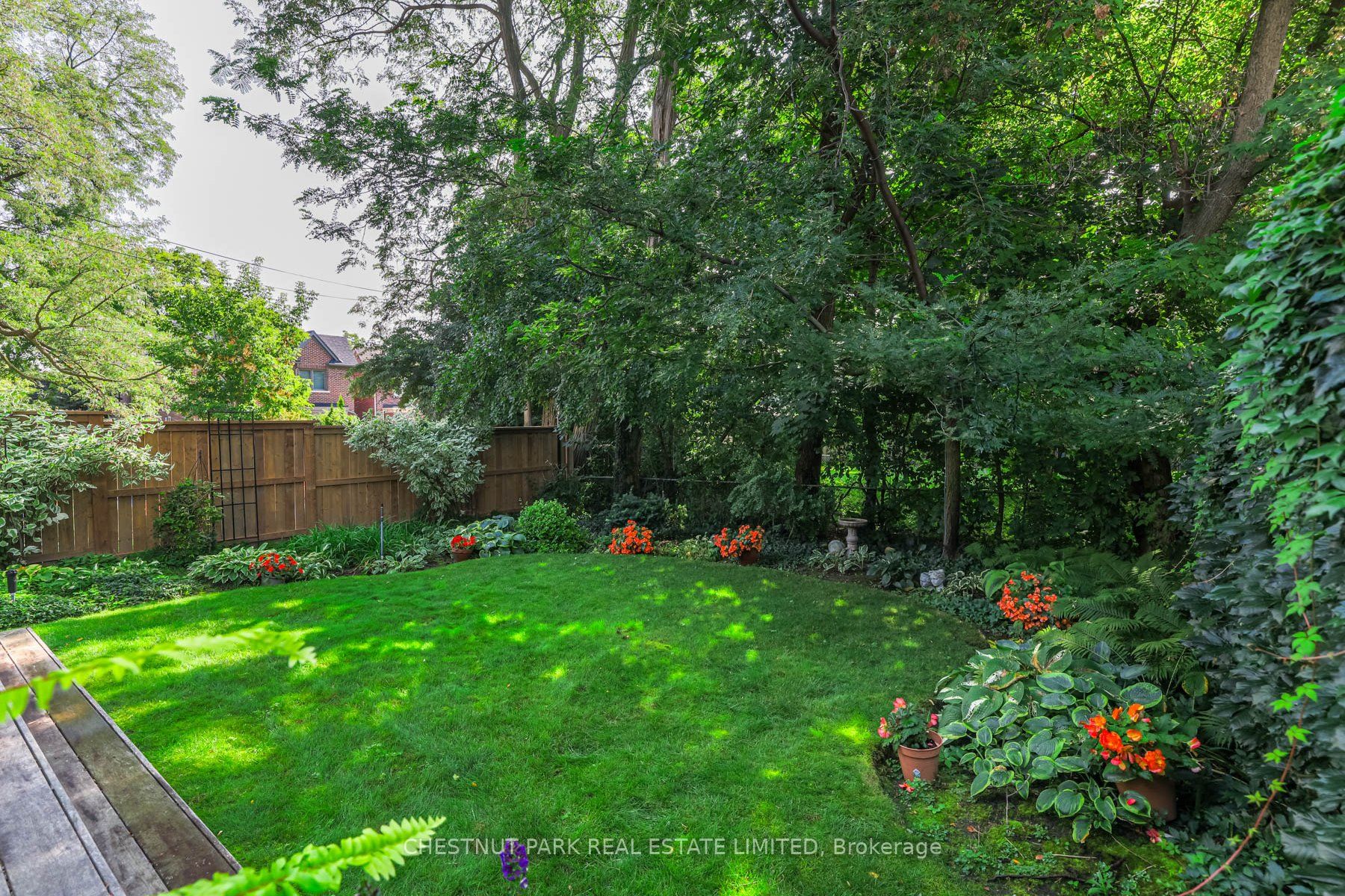 43 Glenvale Boulevard Property Photo 37
