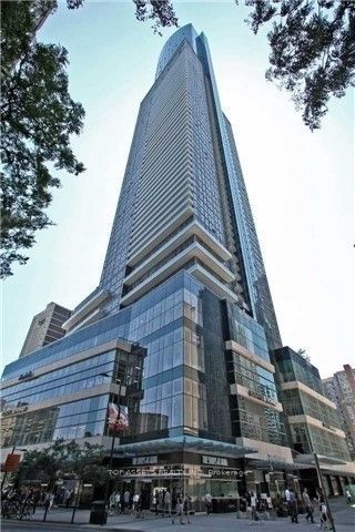 #31 - 384 Yonge Street Property Photo 3