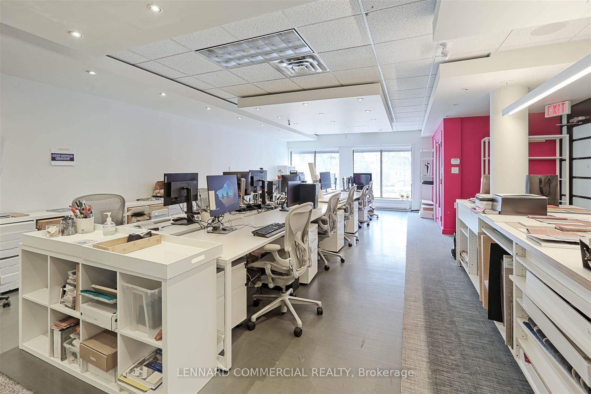 #200 - 354 Davenport Road Property Photo 11
