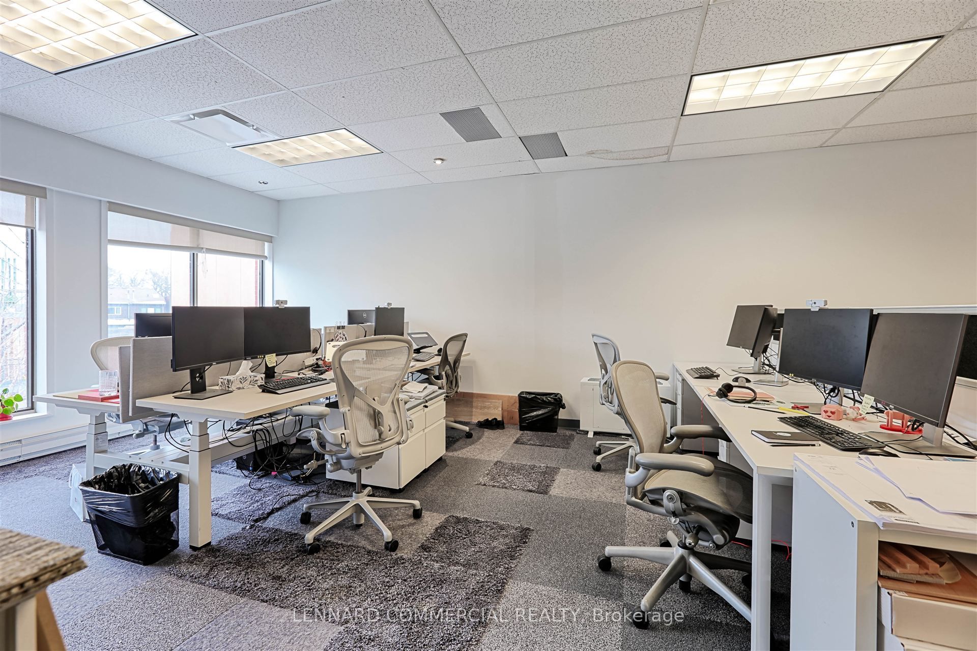 #200 - 354 Davenport Road Property Photo 11