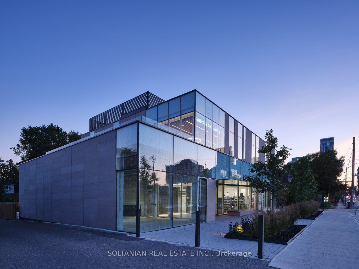 #2 - 139 Sheppard Avenue Property Photo 1