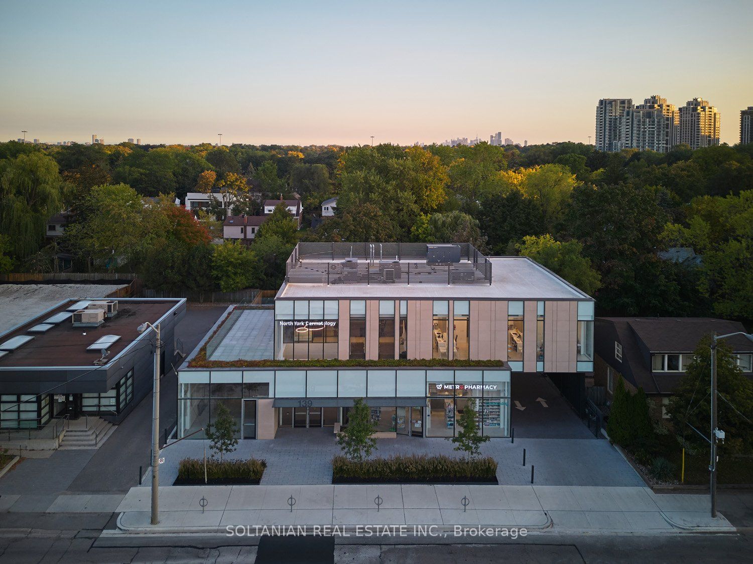 #2 - 139 Sheppard Avenue Property Photo 2
