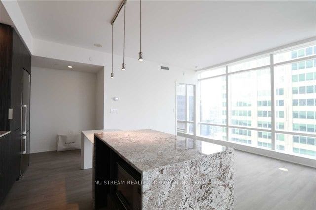 1 Bloor Street E 1701 Property Photo 33