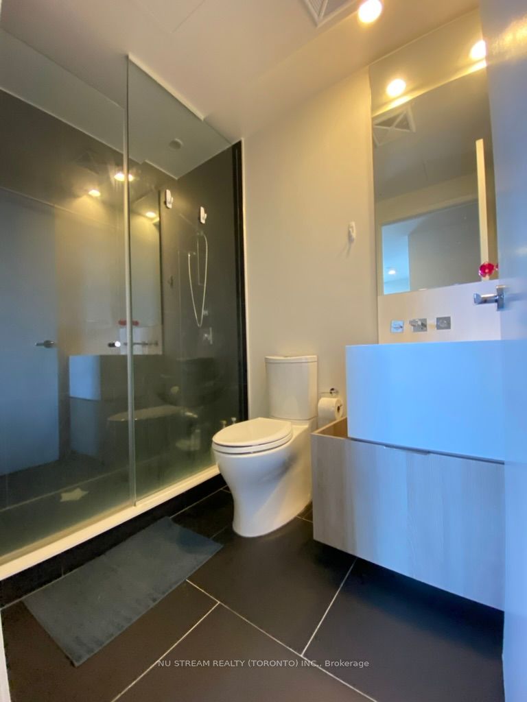 1 Bloor Street E 1701 Property Photo 34