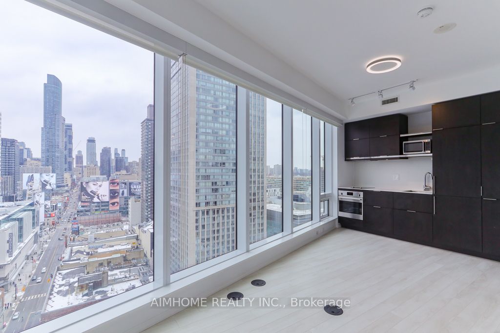 #1812 - 197 Yonge Street Property Photo 9