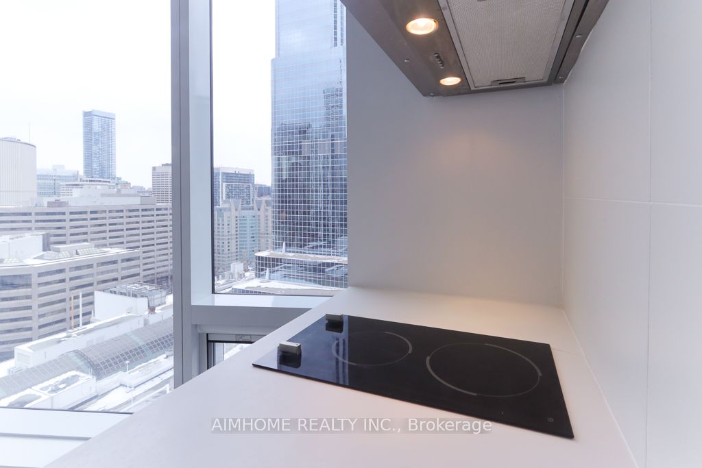 #1812 - 197 Yonge Street Property Photo 11