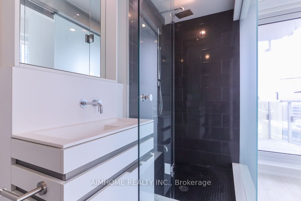 #1812 - 197 Yonge Street Property Photo 13
