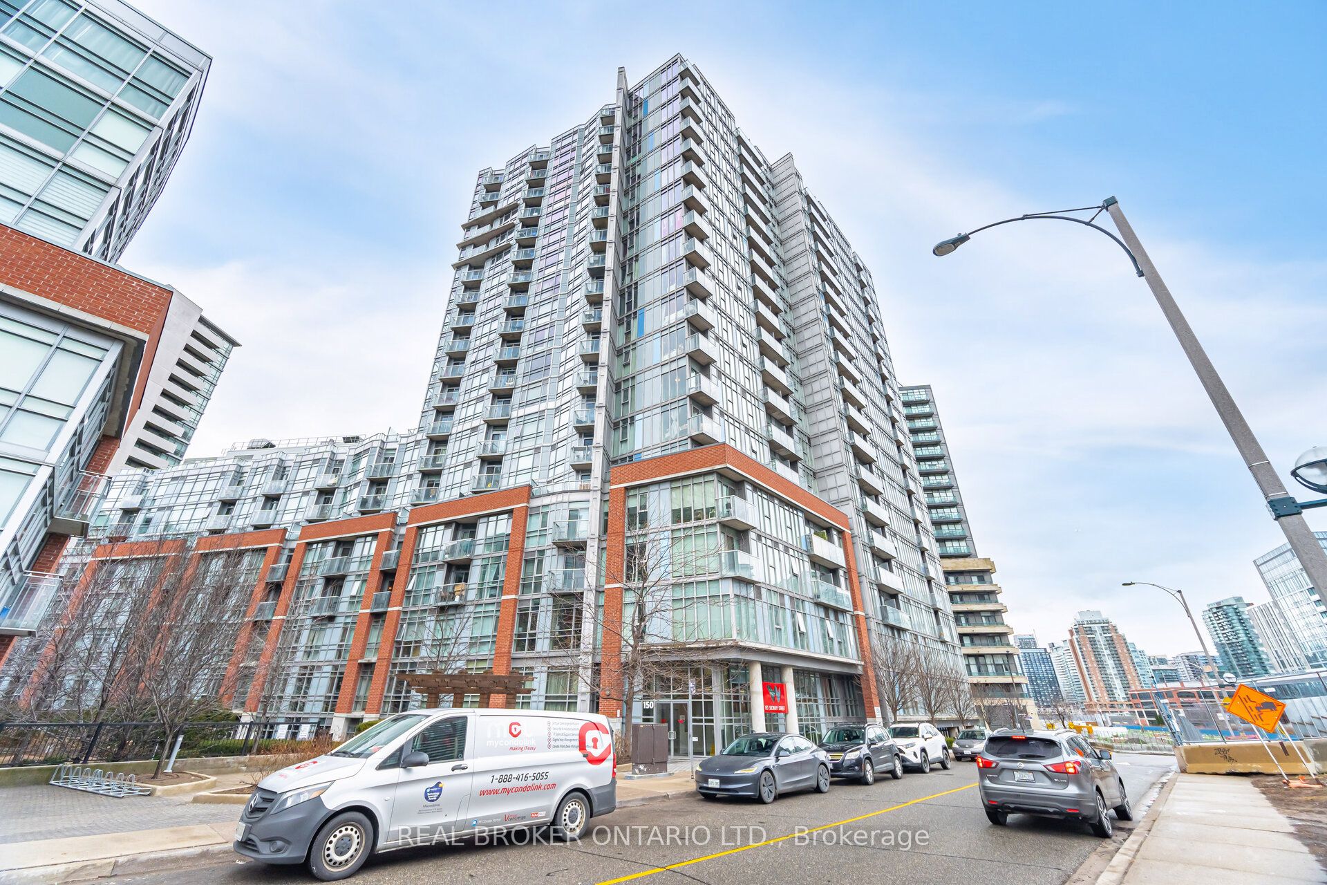 #725 - 150 Sudbury Street Property Photo 1