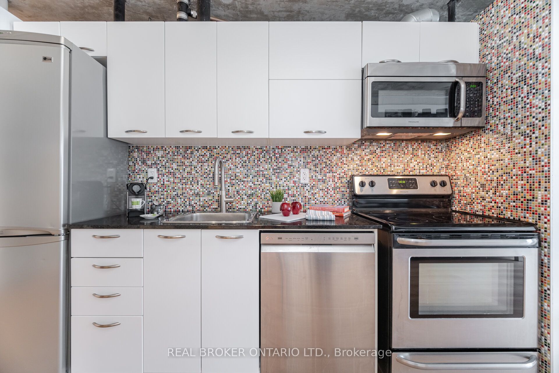 #725 - 150 Sudbury Street Property Photo 10