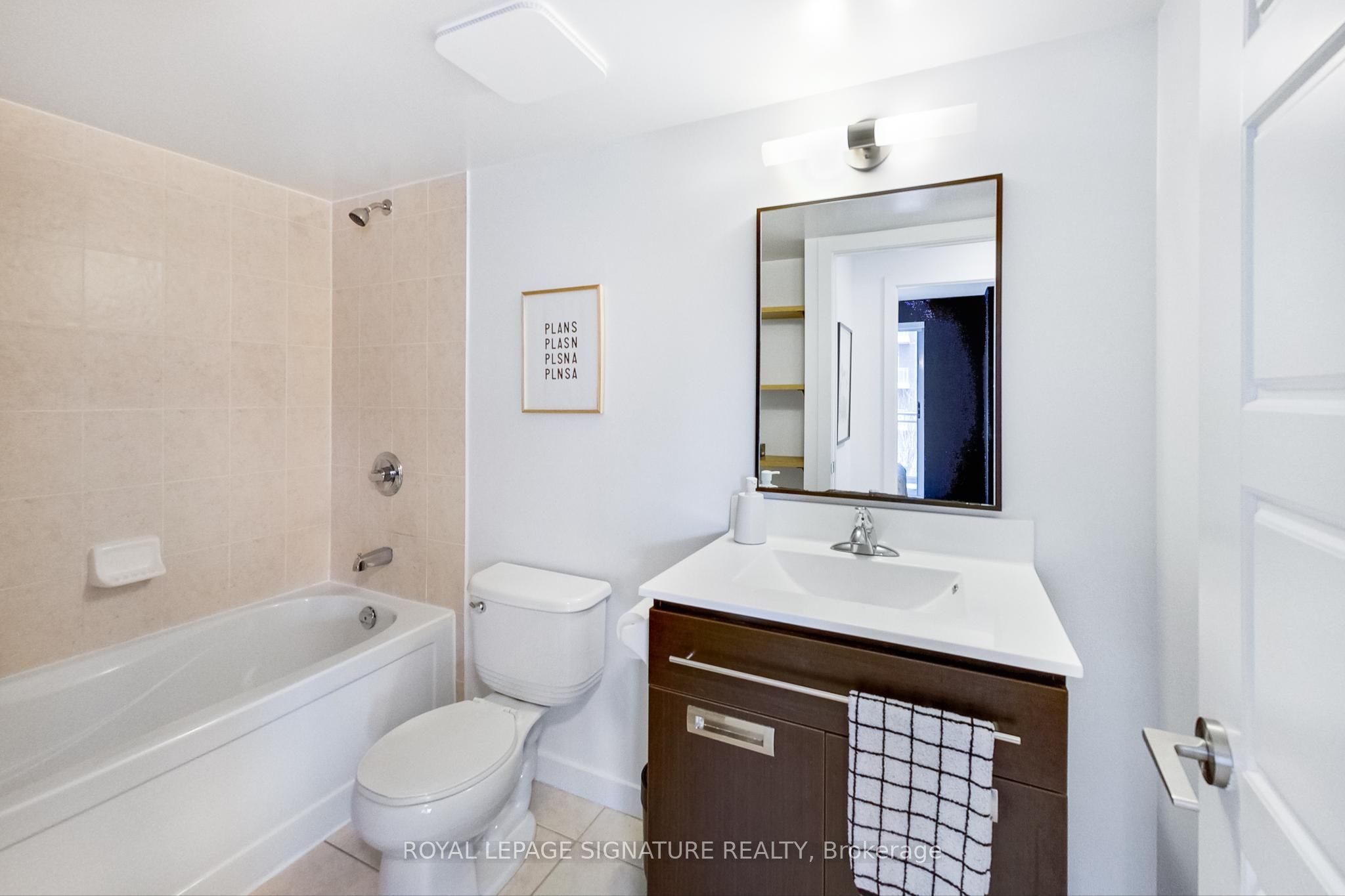 #303 - 100 Western Battery Road Property Photo 16