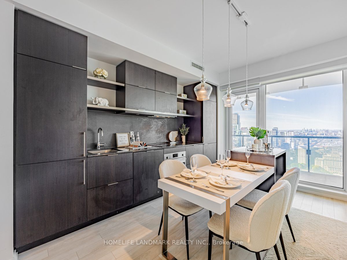 197 Yonge Street 4211 Property Photo 8