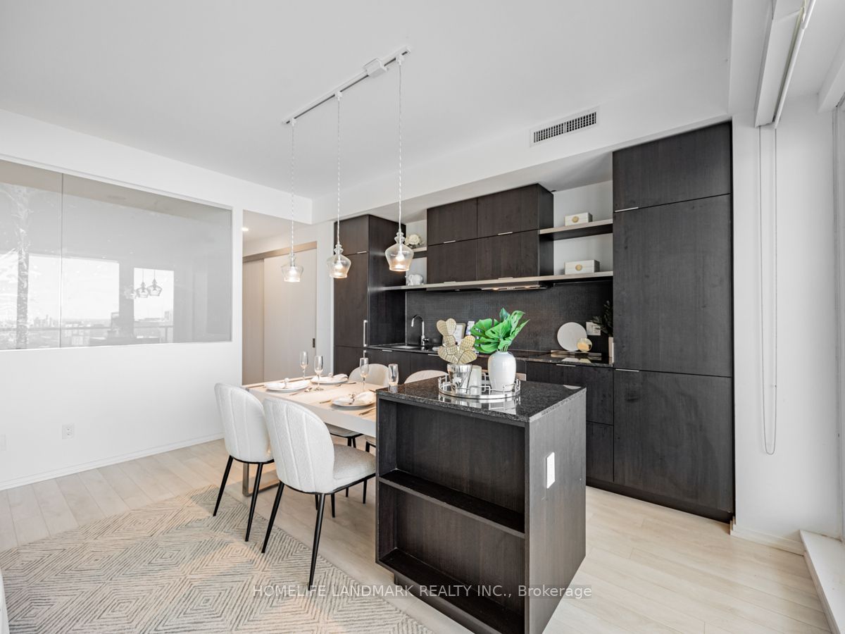 197 Yonge Street 4211 Property Photo 10