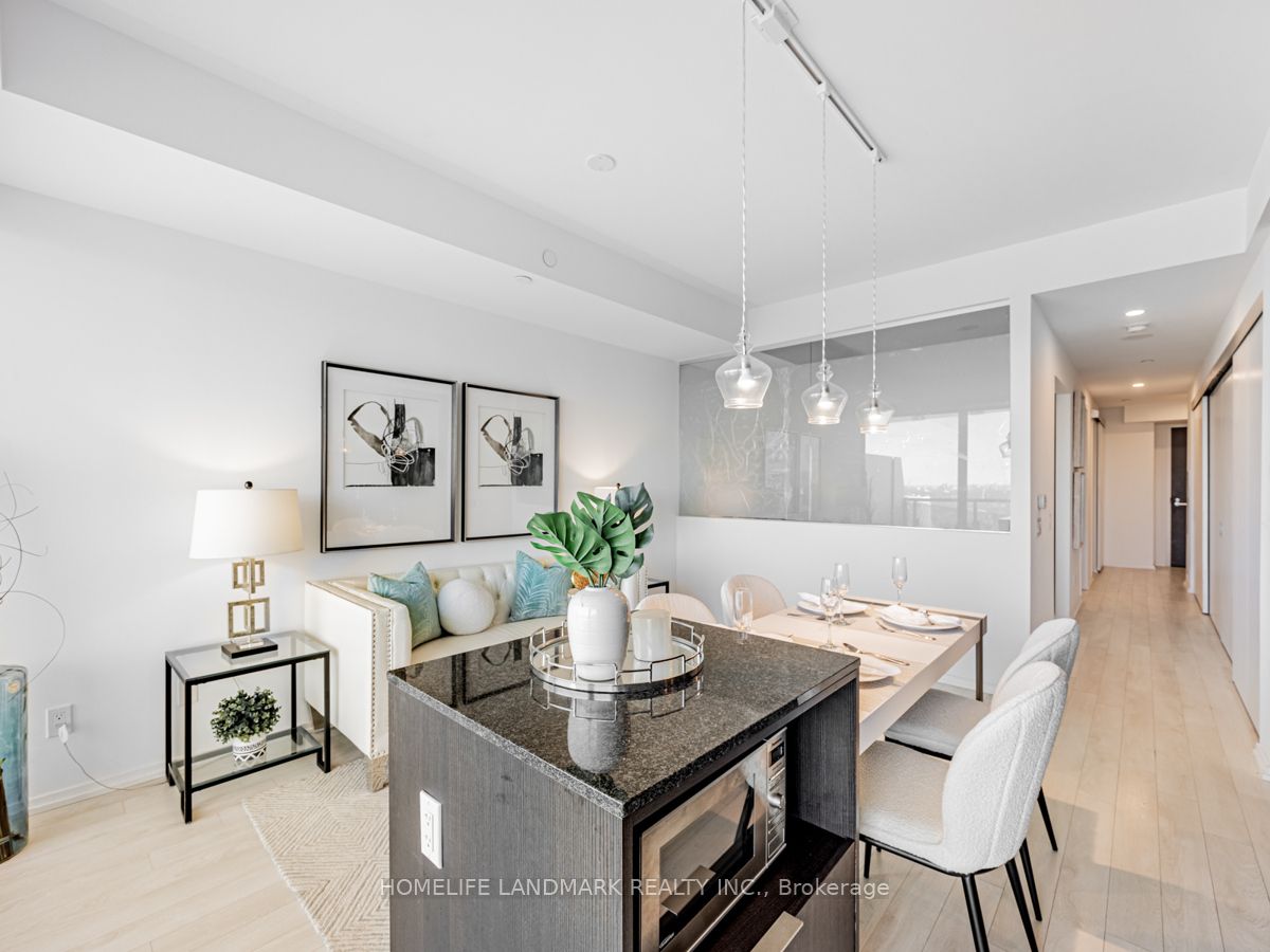 197 Yonge Street 4211 Property Photo 12
