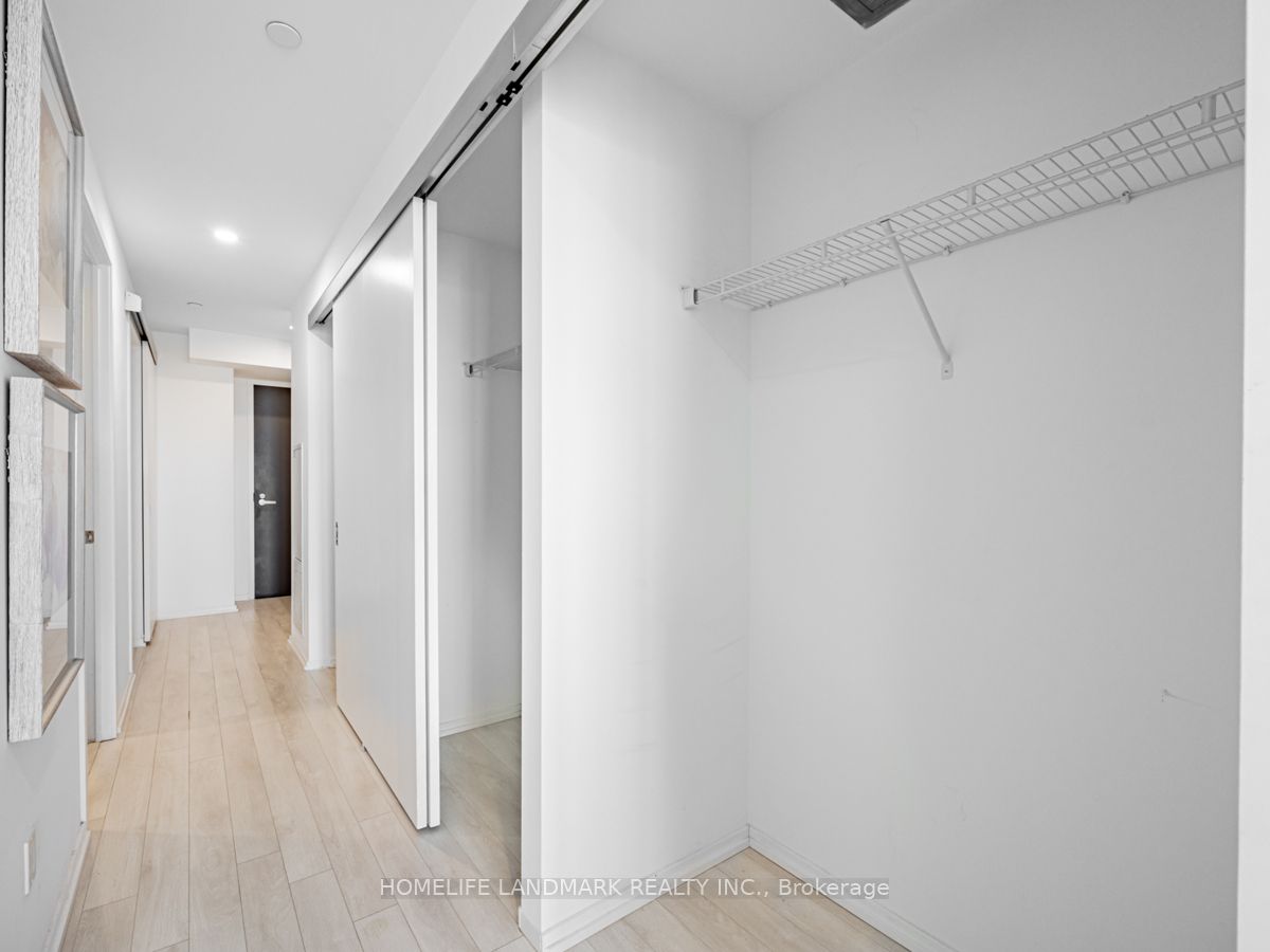 197 Yonge Street 4211 Property Photo 17