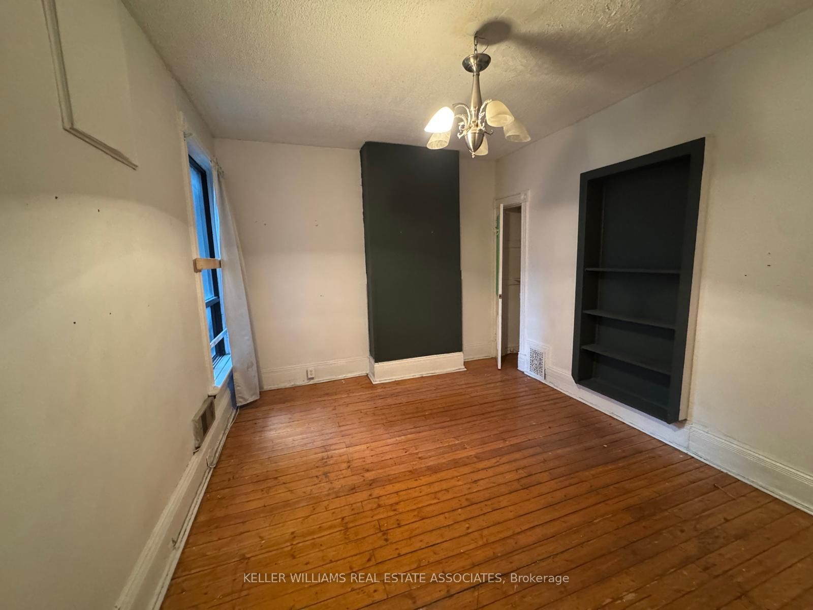 20 Property Photo 11
