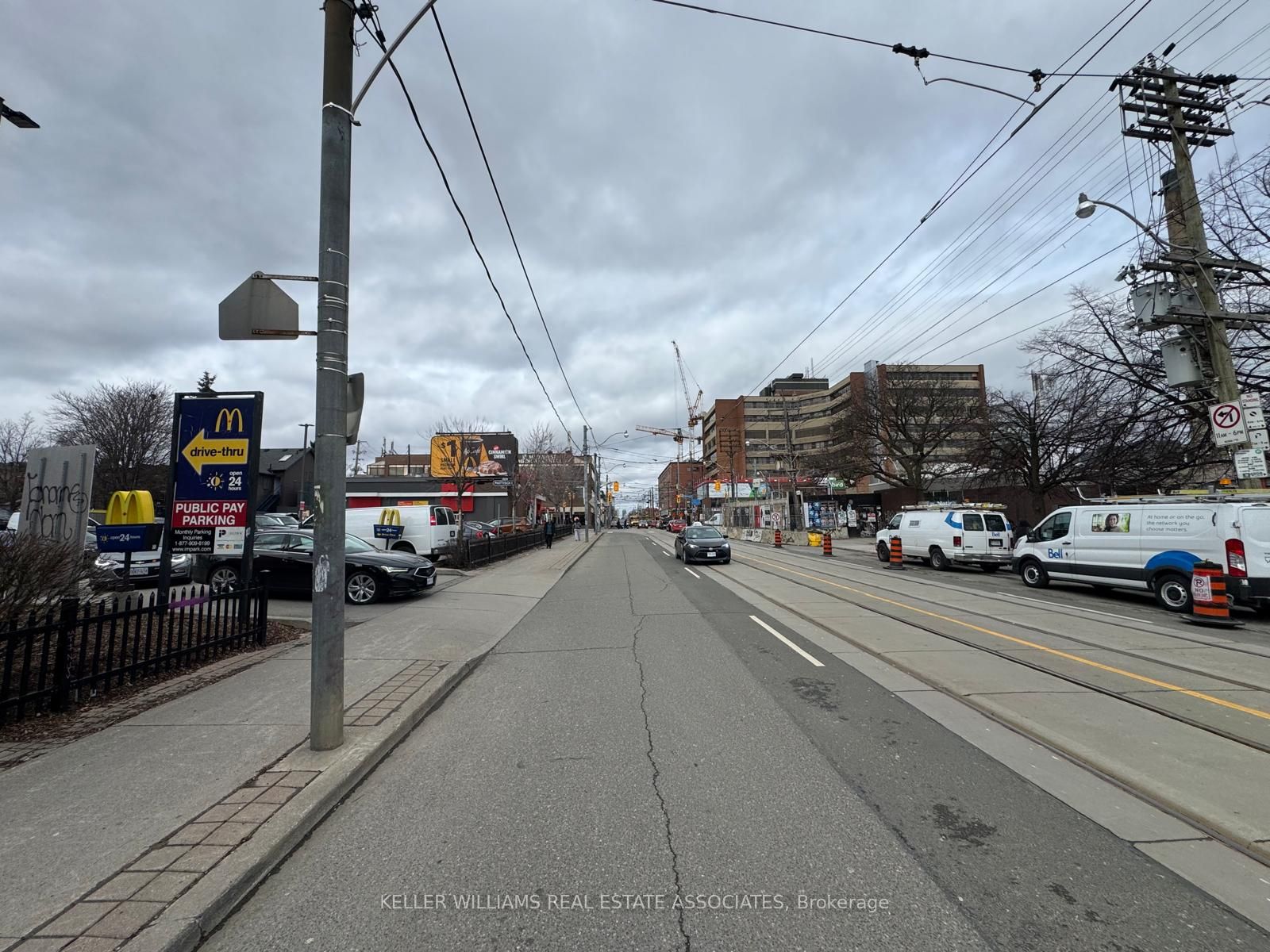 326 Bathurst Street Property Photo 3