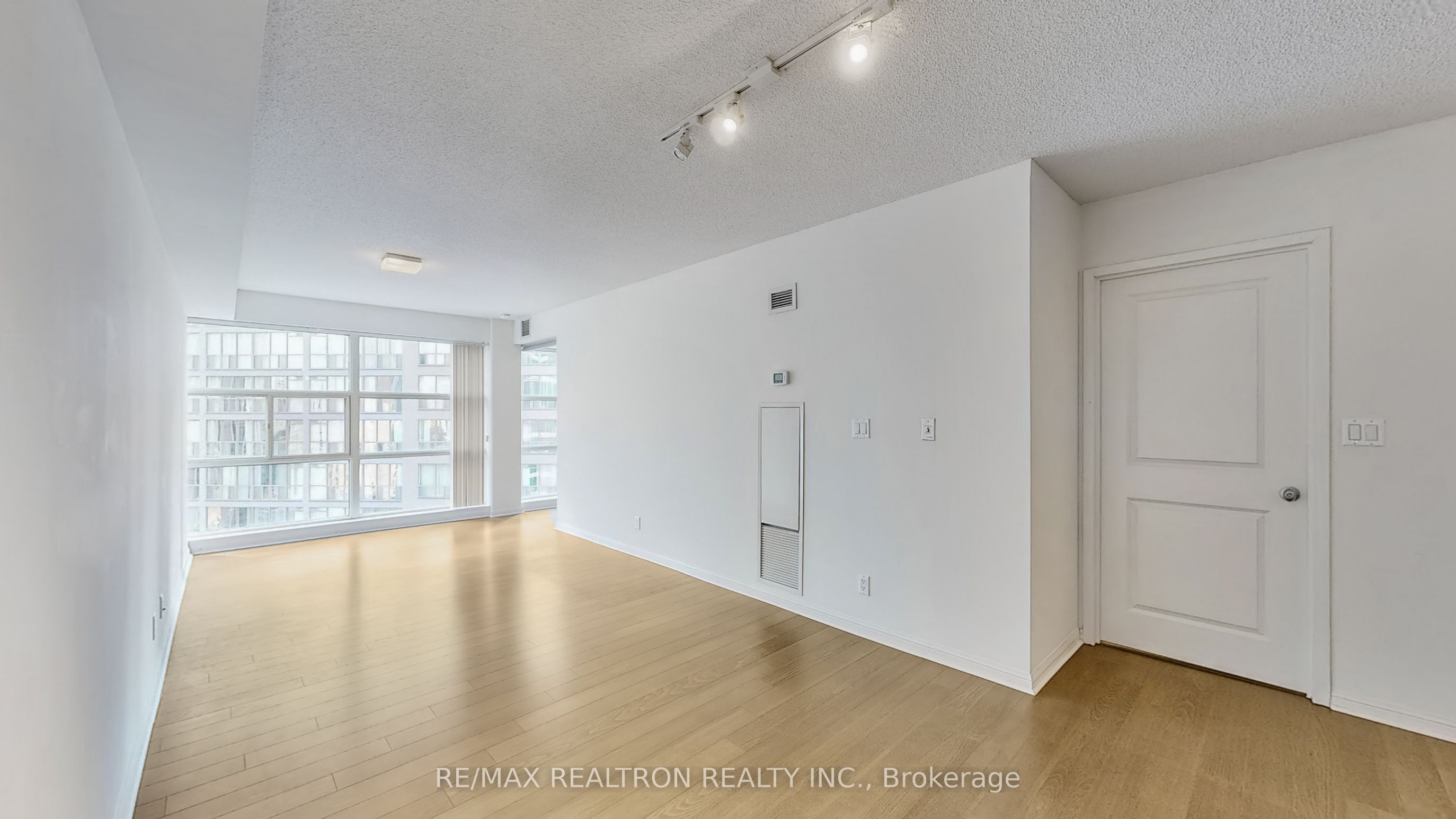 11 St Joseph Street 1503 Property Photo 4