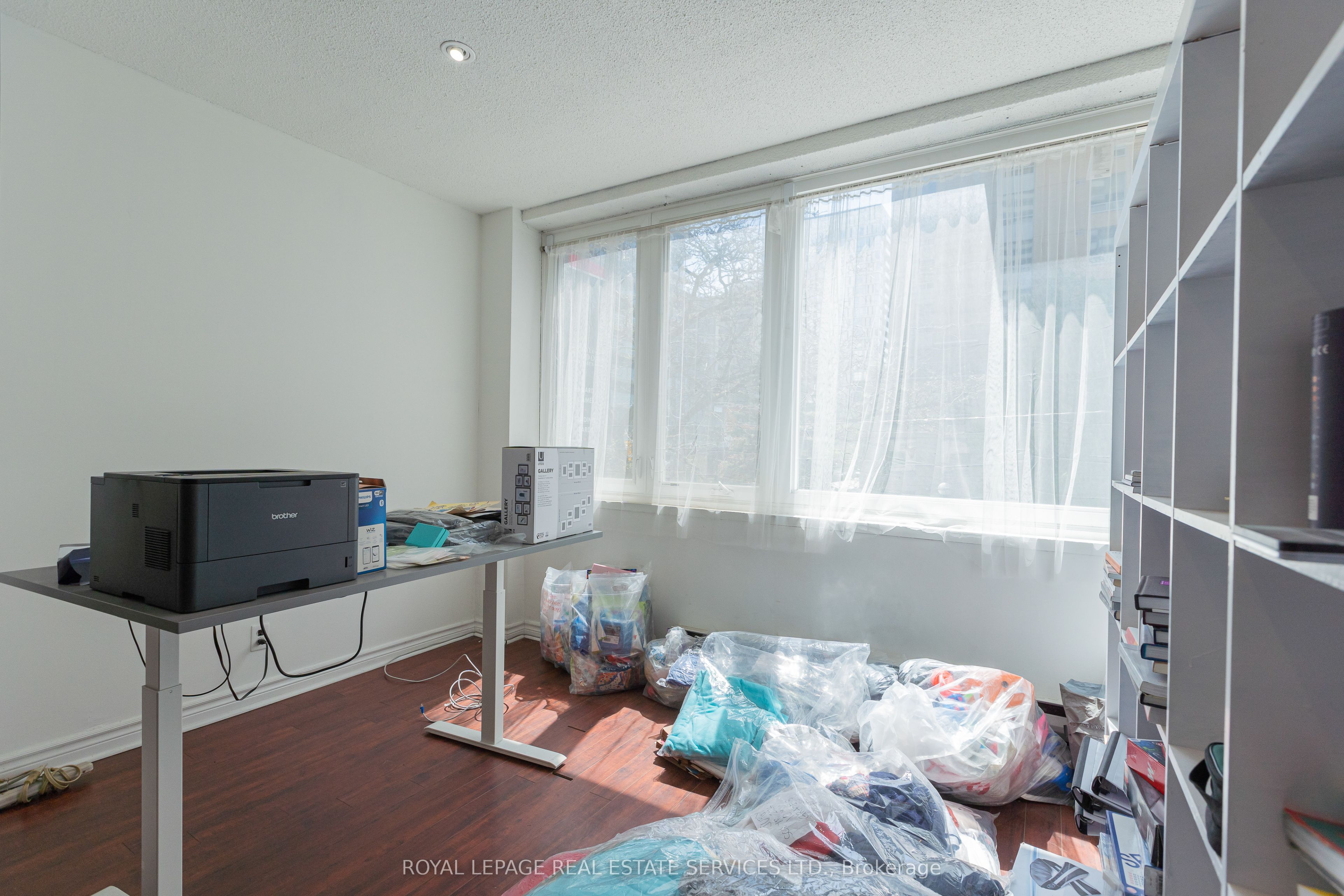 #2 - 170 Eglinton Avenue Property Photo 8