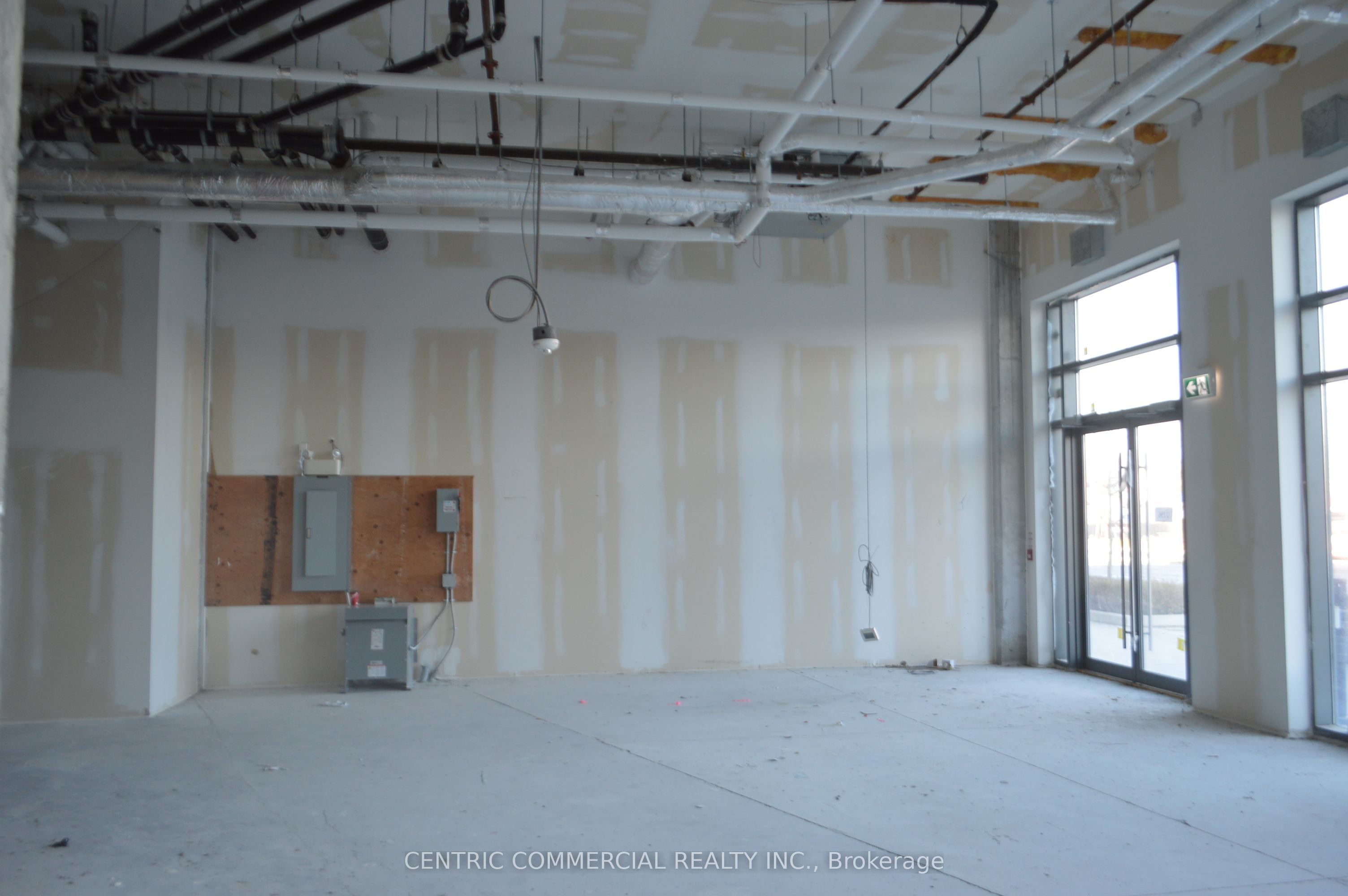 2195 Sheppard Avenue Property Photo 1