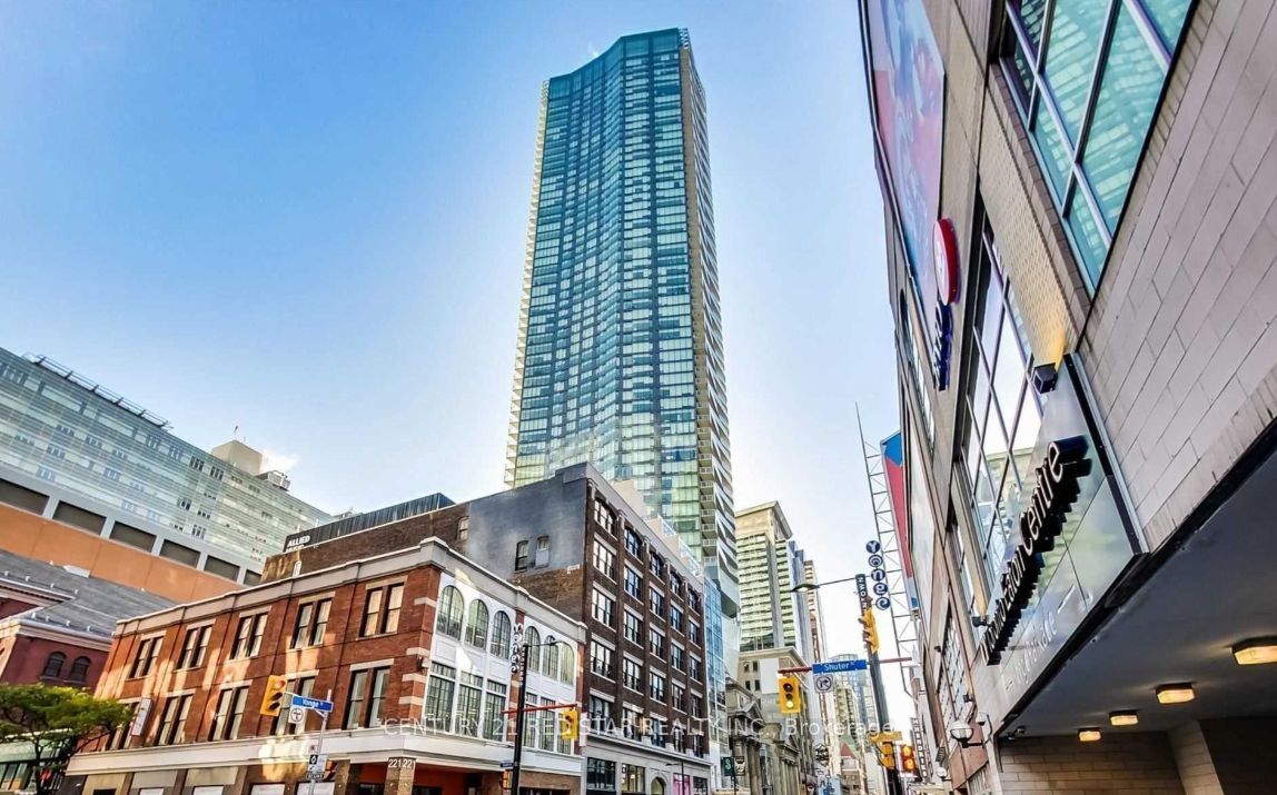 197 Yonge Street 1514 Property Photo 1