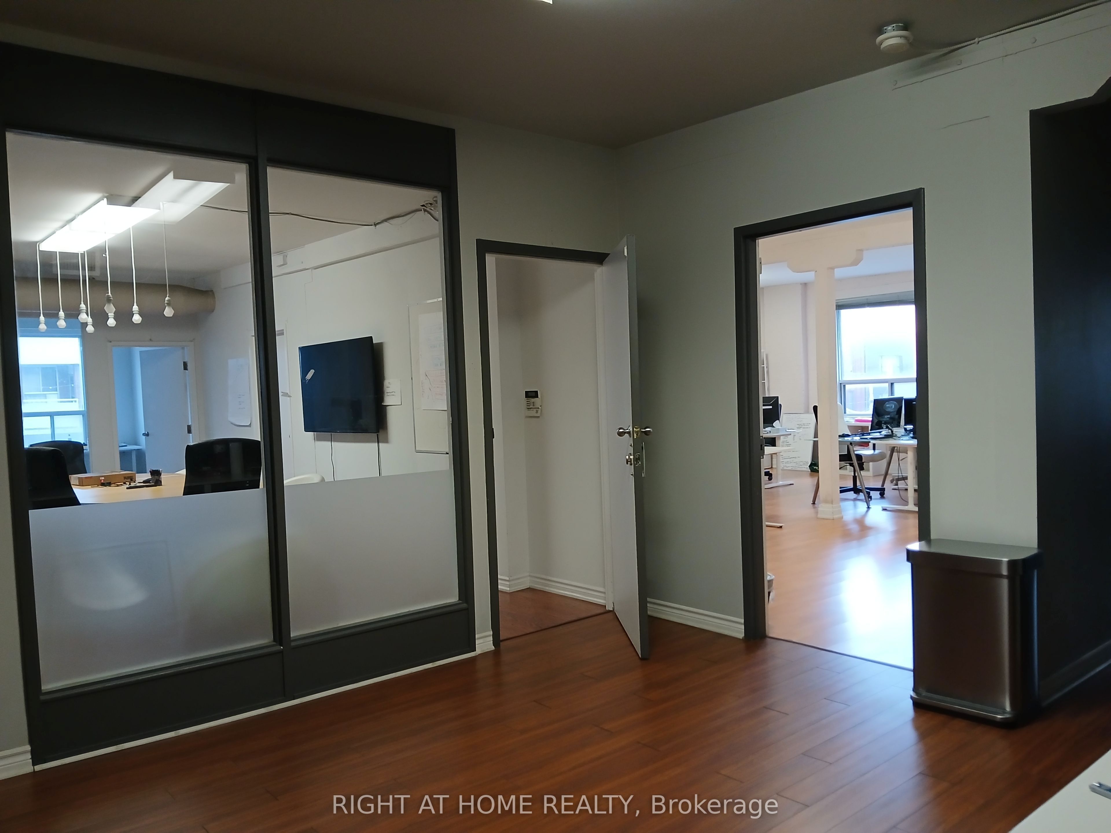 162 John Street Property Photo 2