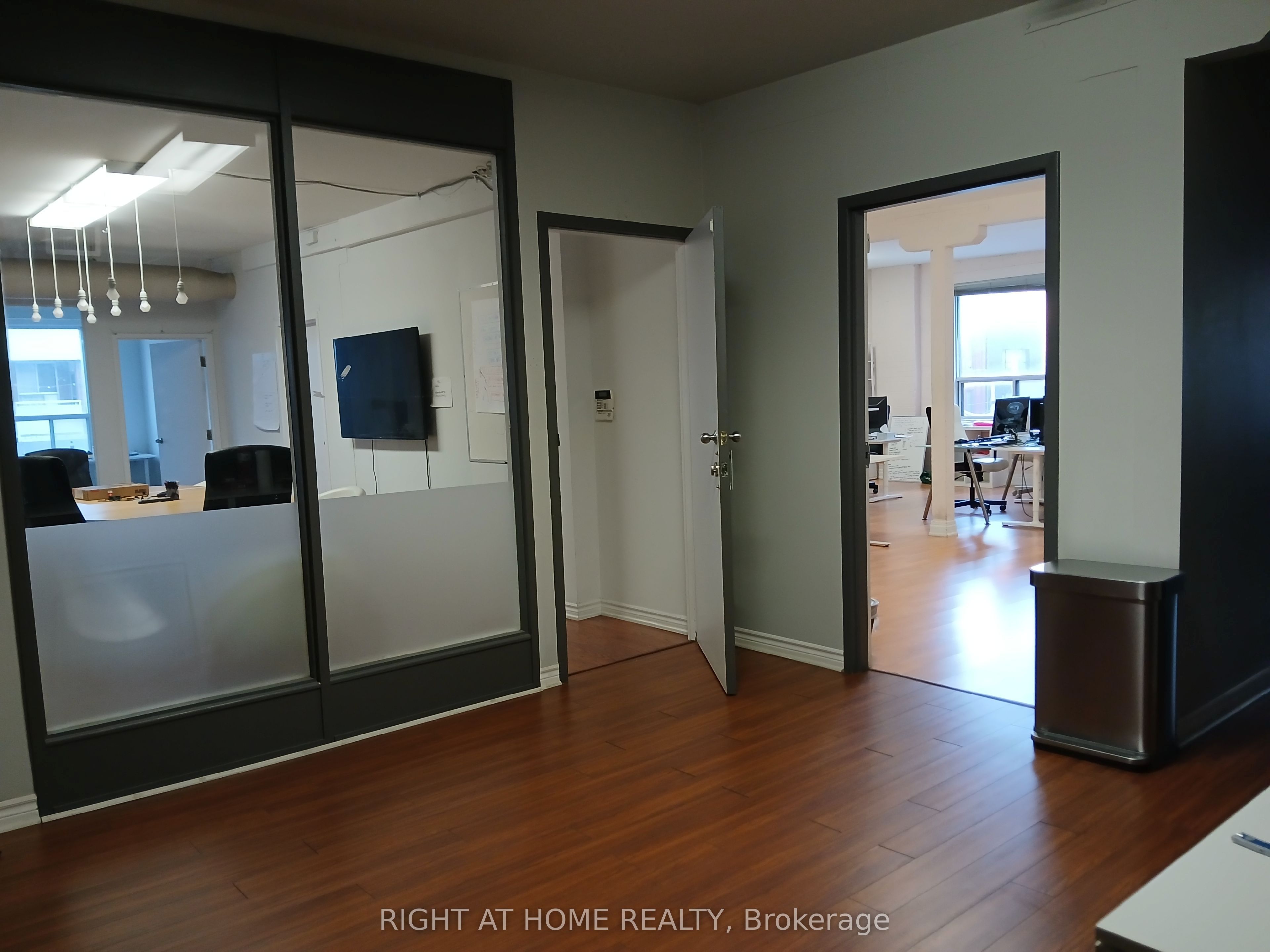 162 John Street Property Photo 8