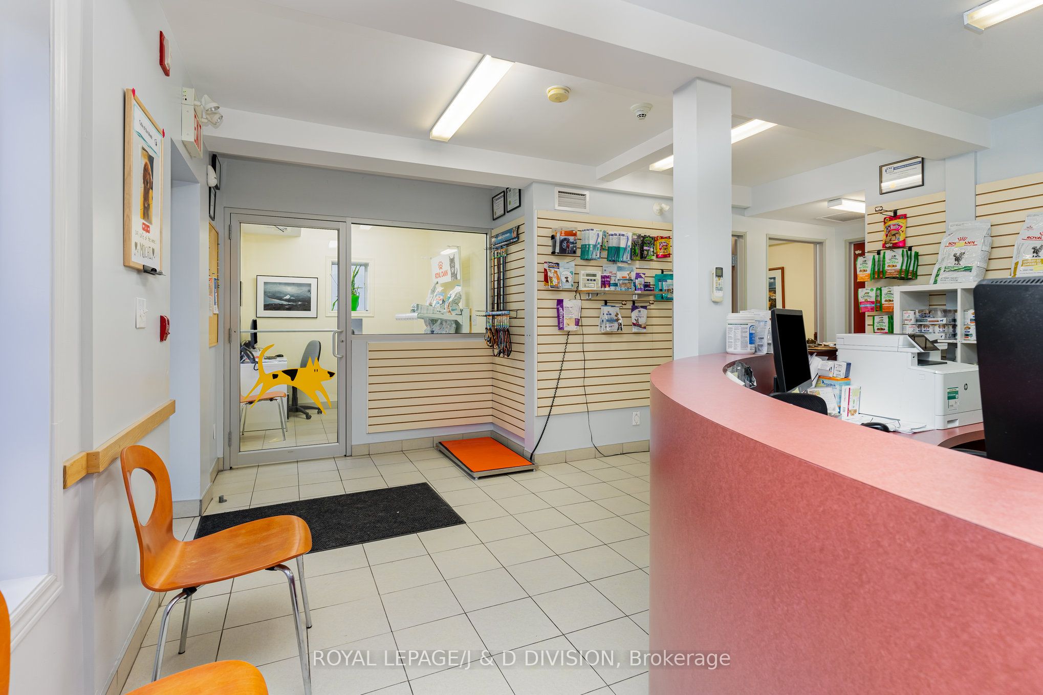29 Chaplin Crescent Property Photo 10
