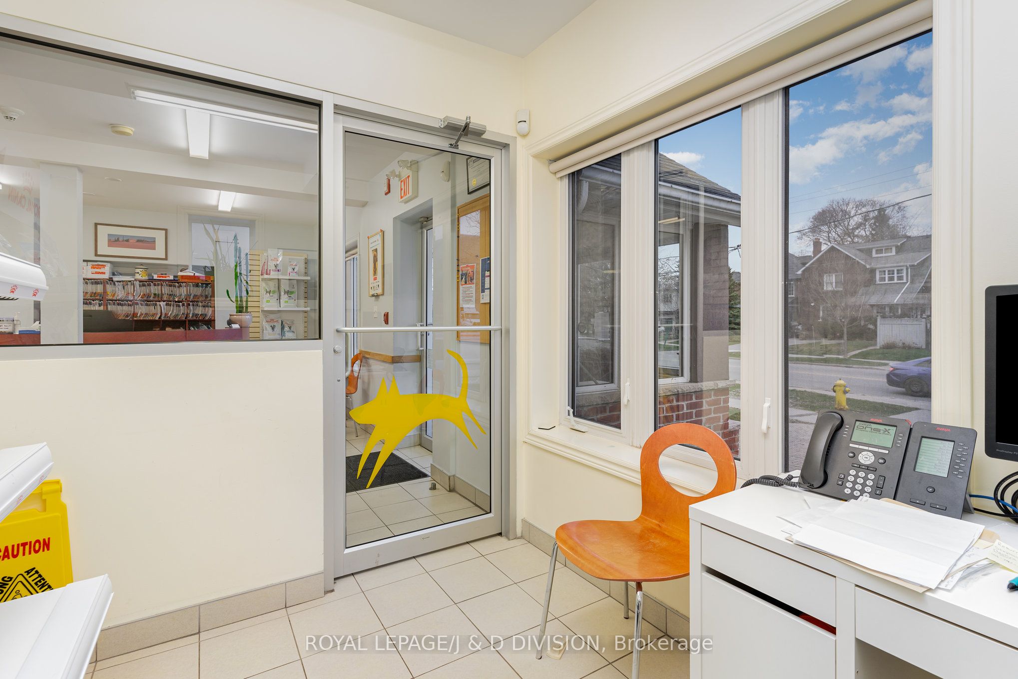 29 Chaplin Crescent Property Photo 26
