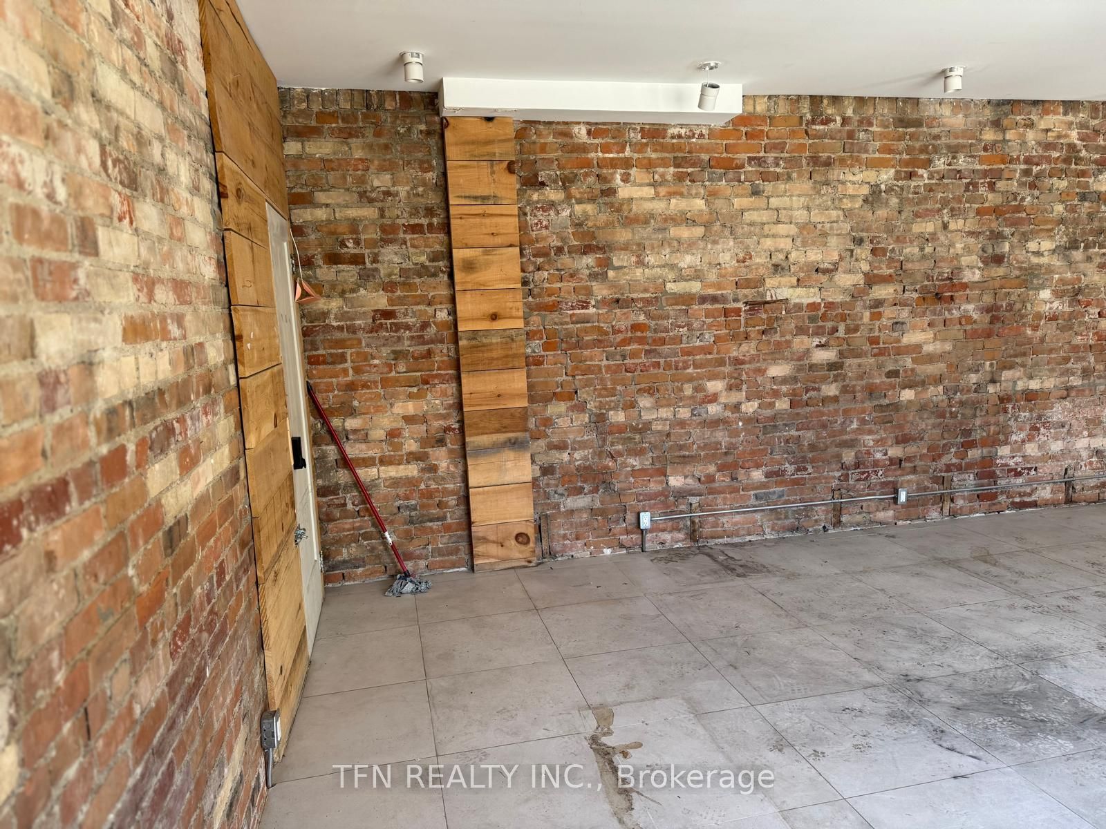 416 Parliament Street Property Photo 3