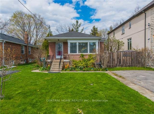 164 Franklin Avenue Property Photo