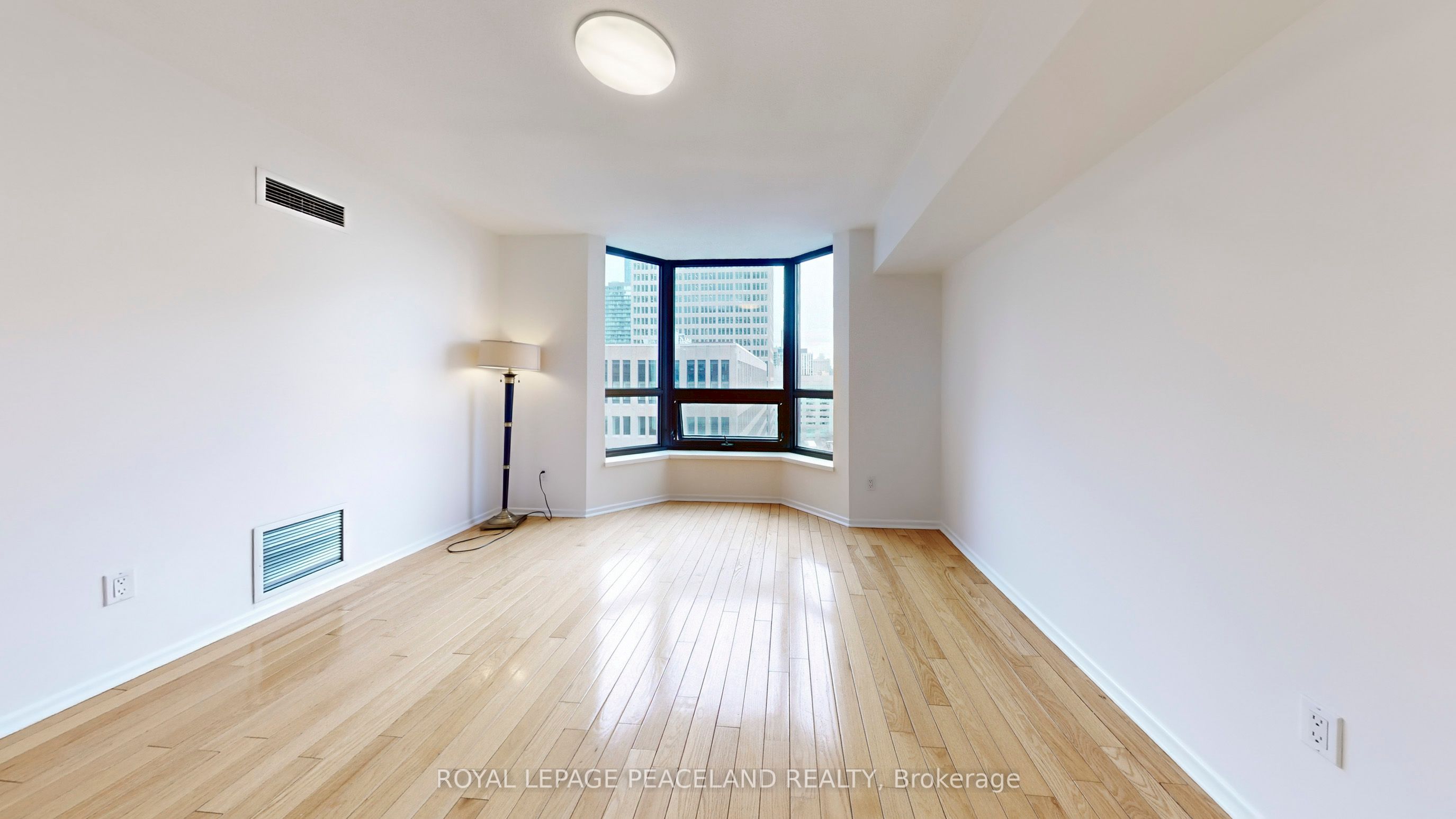 #1605 - 62 Wellesley Street Property Photo 7
