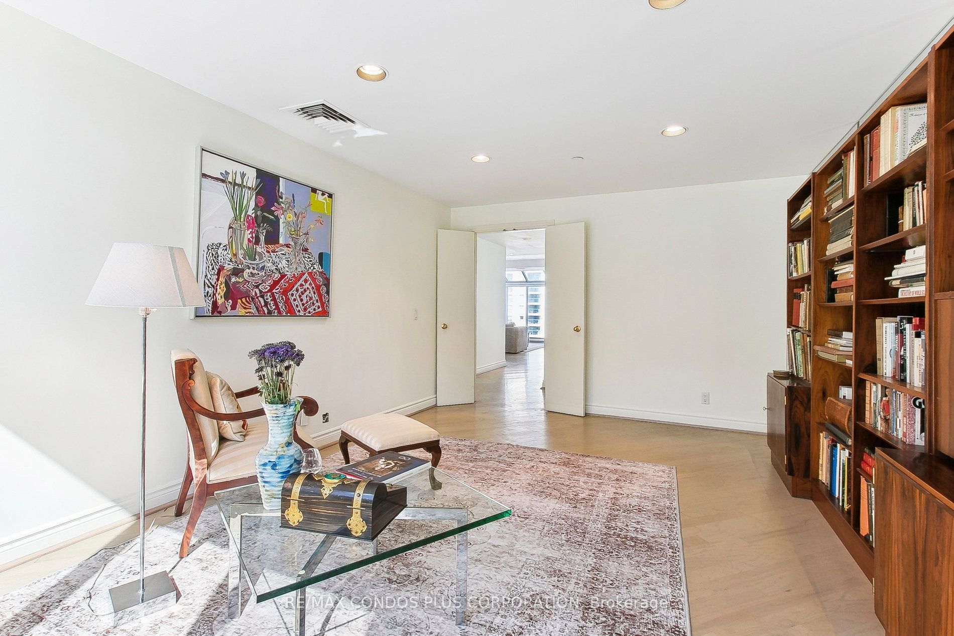 211 Queens Quay W 1013 Property Photo 17