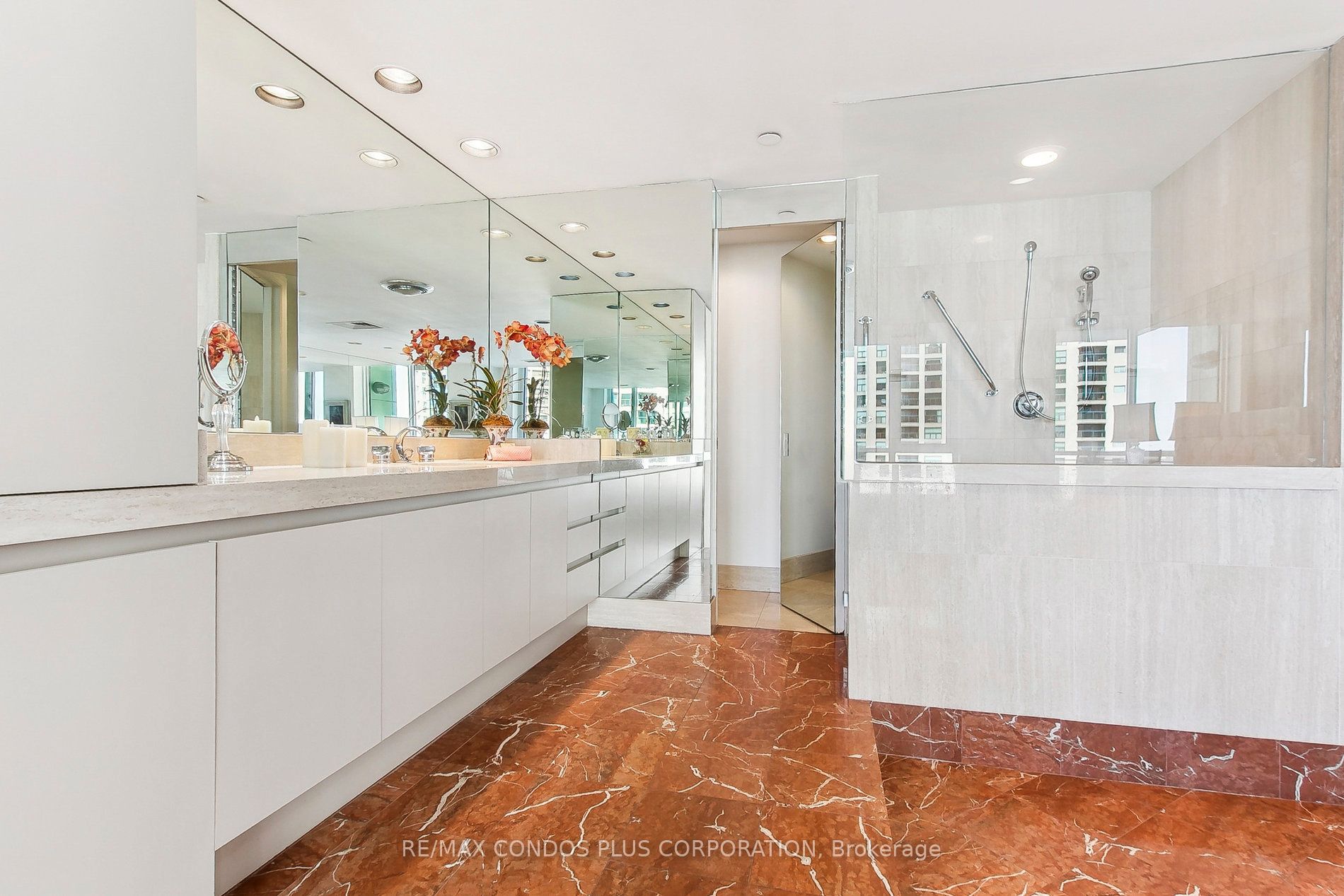 211 Queens Quay W 1013 Property Photo 20