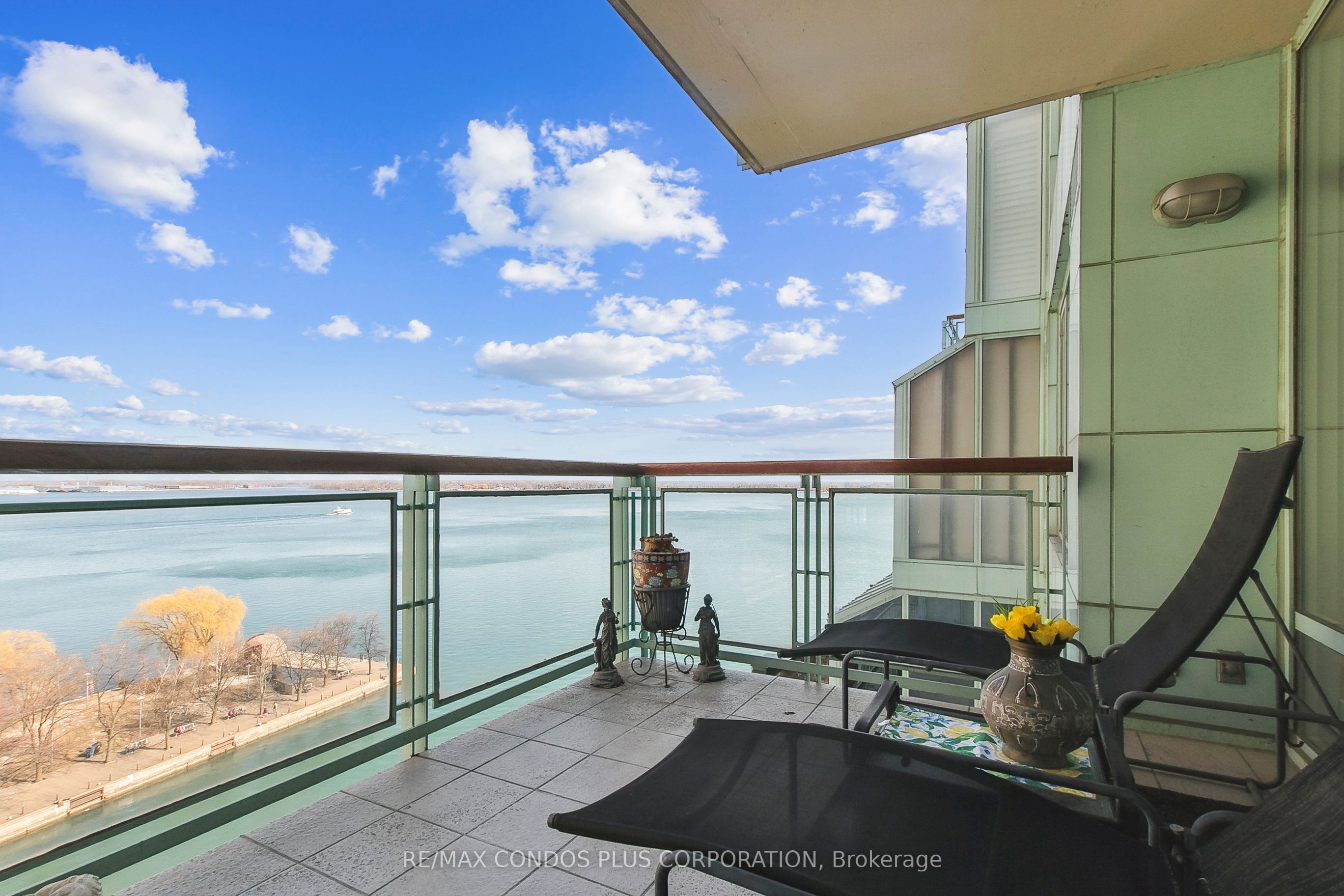 211 Queens Quay W 1013 Property Photo 27