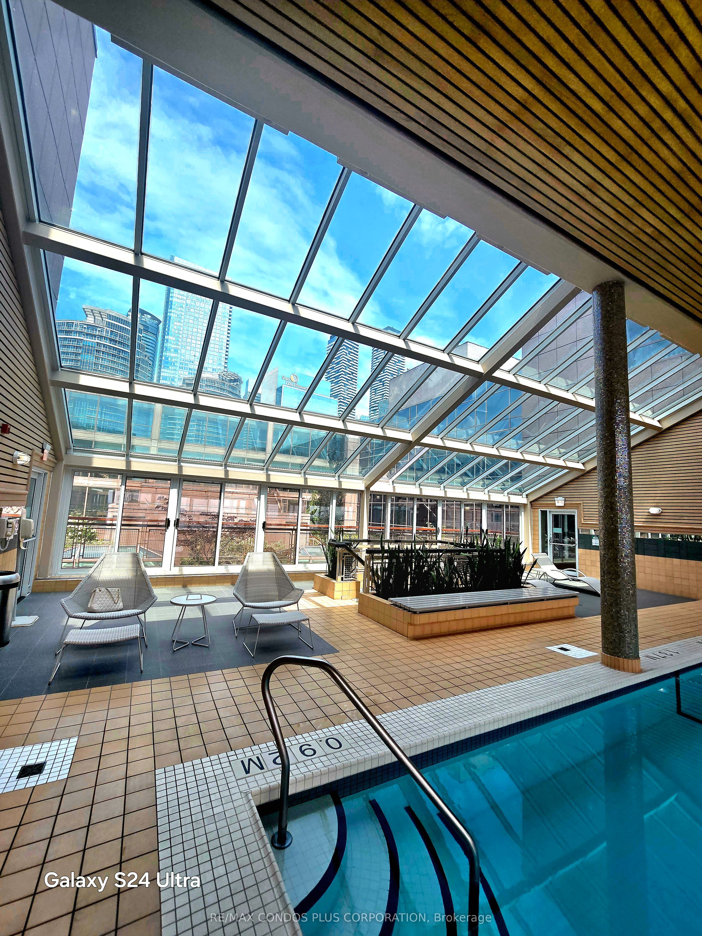 211 Queens Quay W 1013 Property Photo 31